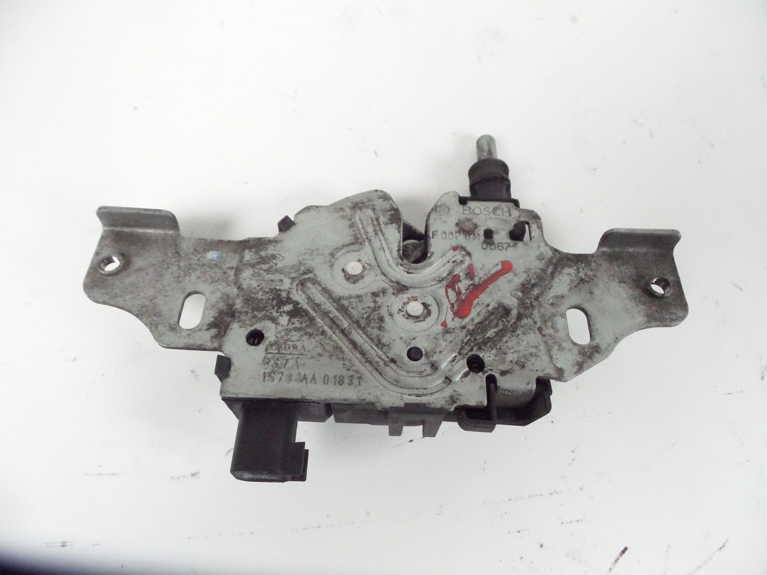 cerradura_capot_1s7a_16700aa01831_1s7a16700aa_bedford_mondeo