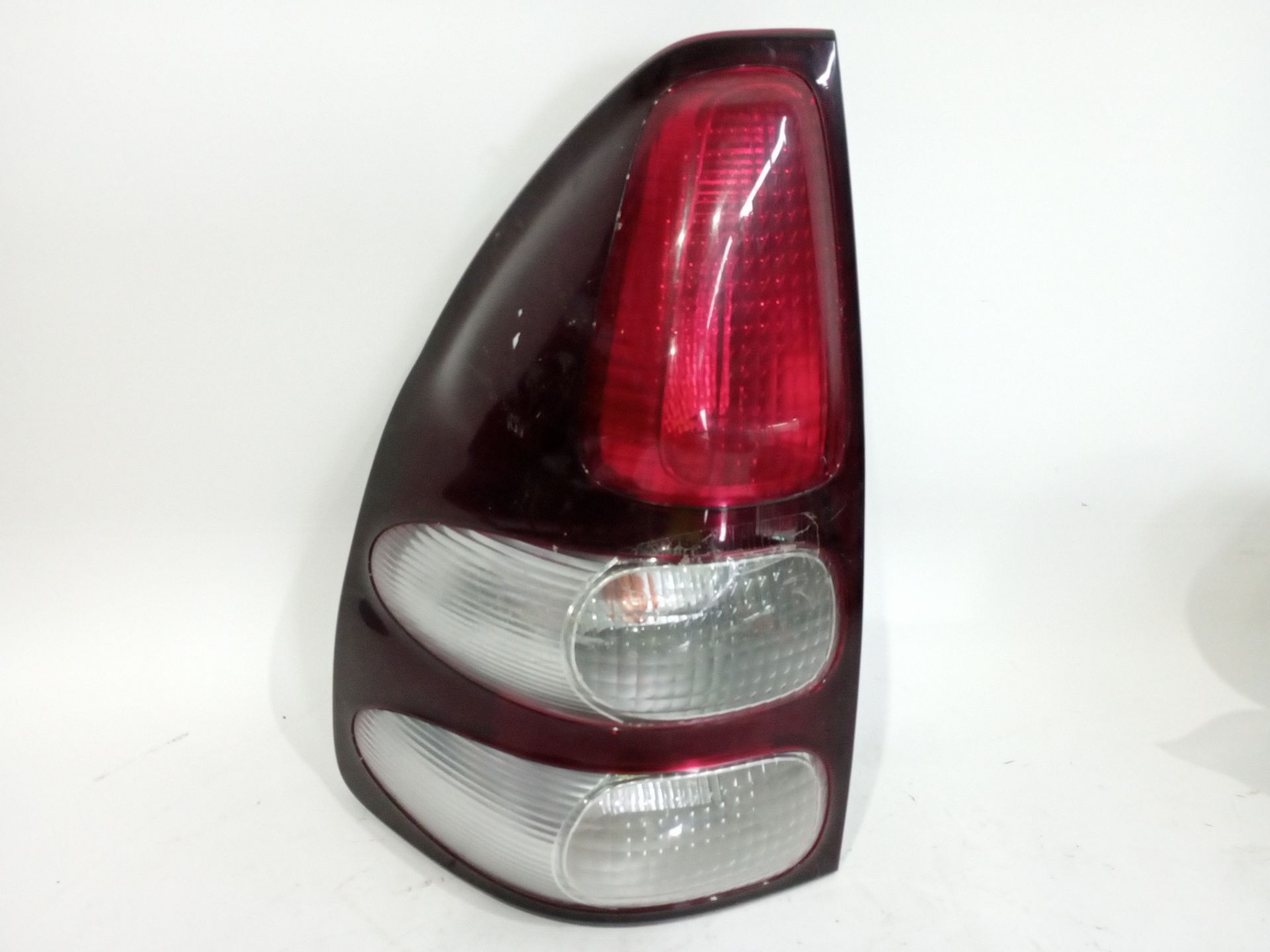 piloto_trasero_izquierdo_exterior_8156160621_toyota_land_cruiser_land_cruiser_2_45_st_wagon