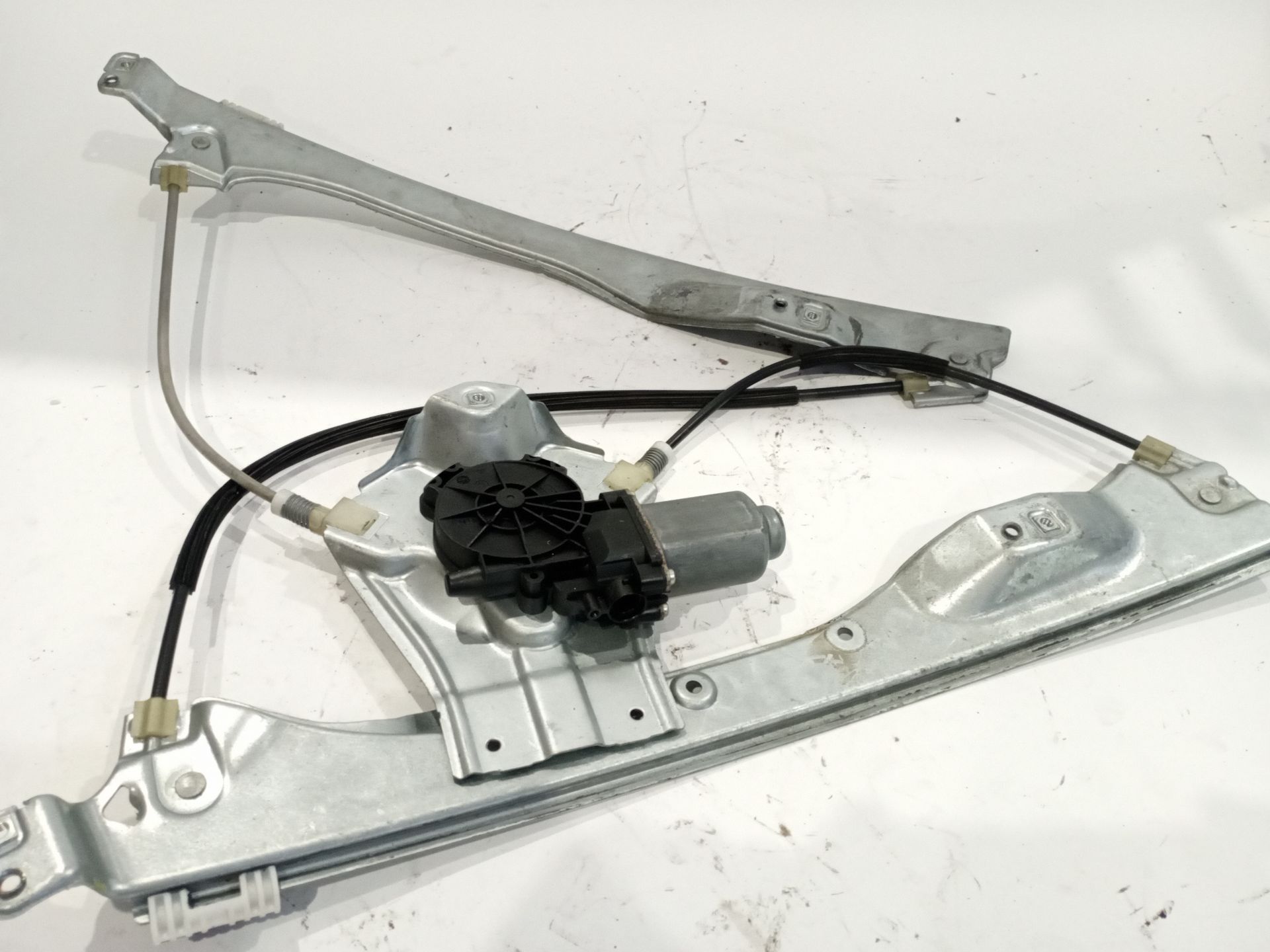 elevalunas_delantero_derecho_400861_d_renault_capturclio_ivdacia_sanderodokkerlodgylogan_sandero