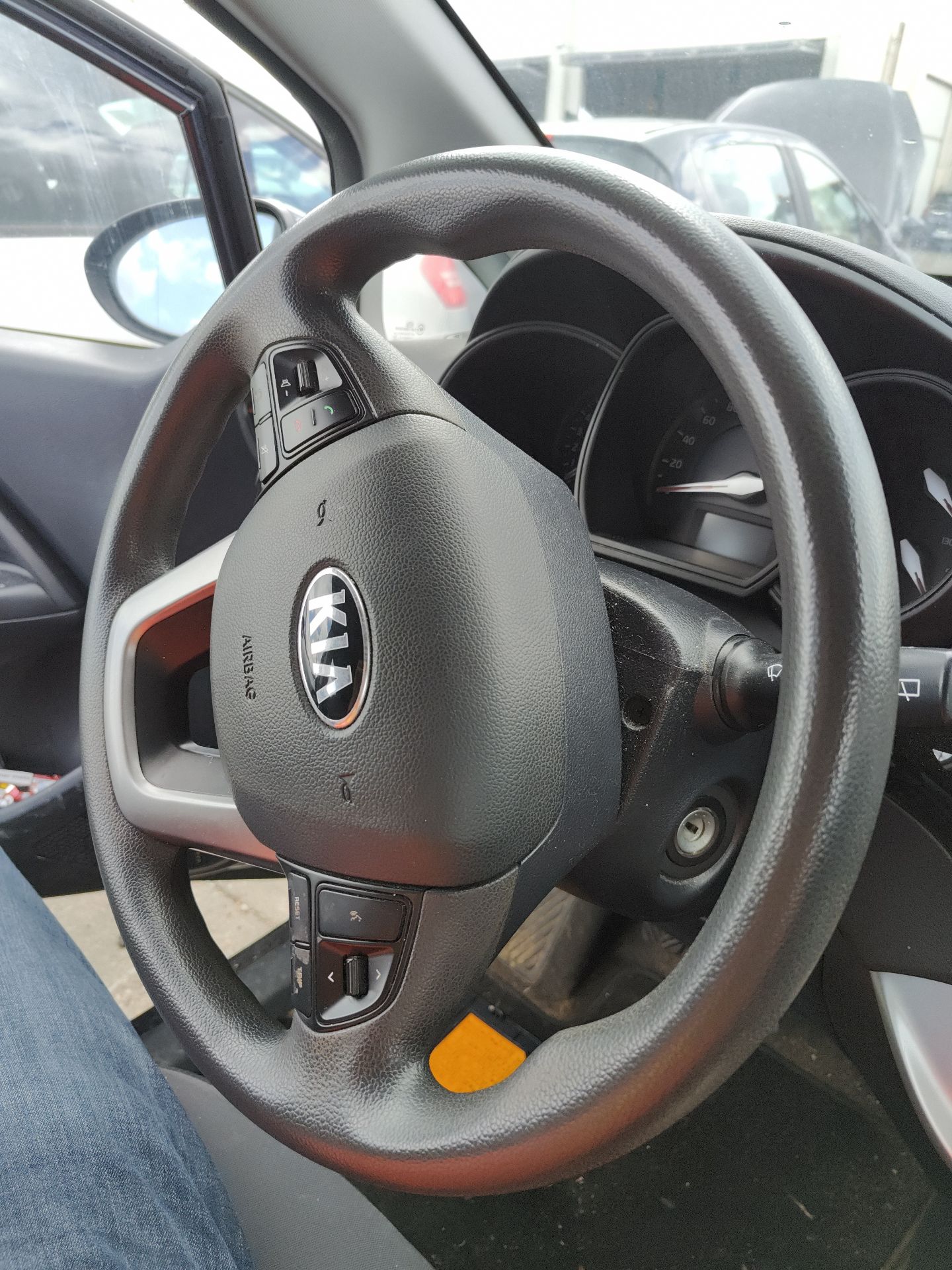 volante_561001w572hu_kia_rio_iii_ub_1_2_cvvt