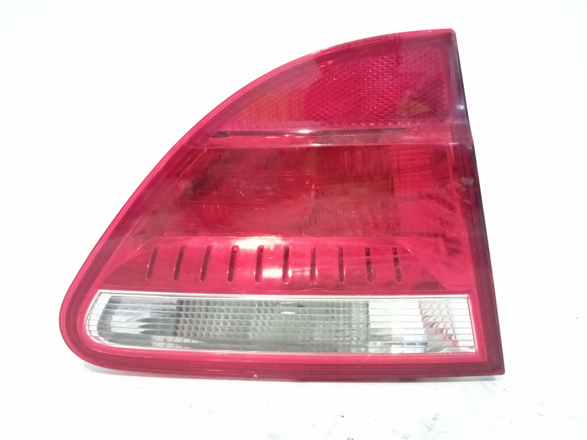 piloto_trasero_izquierdo_interior_3r5945093b_89320231_3r5_945_093_b_seat_exeo_3r2_2_0_tdi