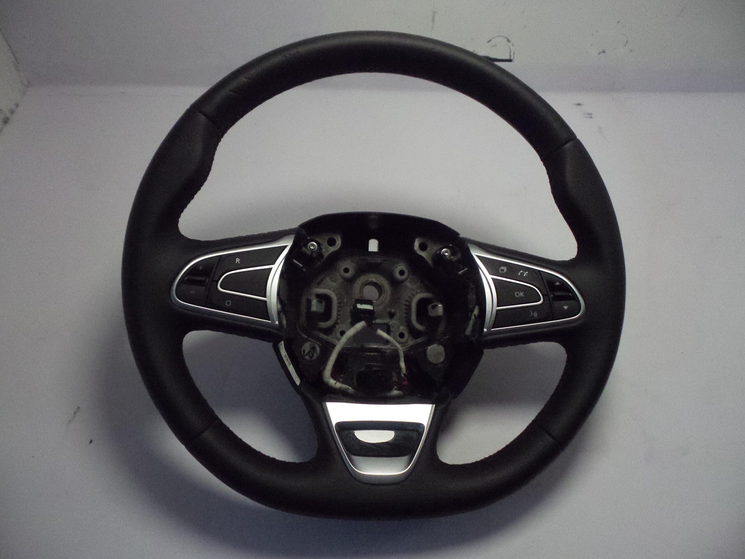 volante_484003952r_631397000e_636899100a_renault_kadjar