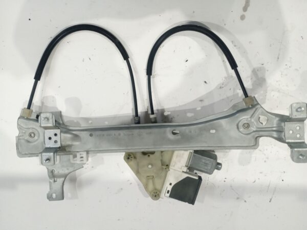elevalunas_trasero_derecho_827306548r_renault_citanmitsubishi_l200_megane_iiisubaru_impreza_iv