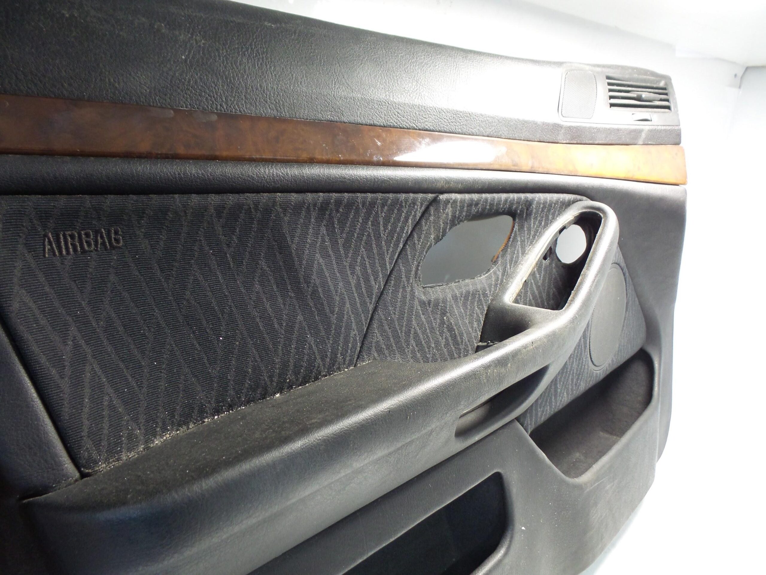 guarnecido_puerta_delantera_izquierda_bmw_5_e39