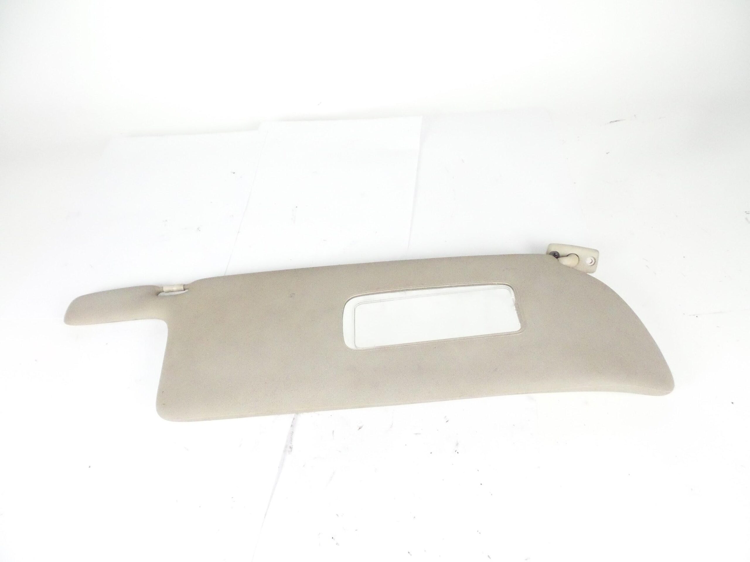 parasol_derecho_443_4448575517552a_audi_daily_35c_11_4100