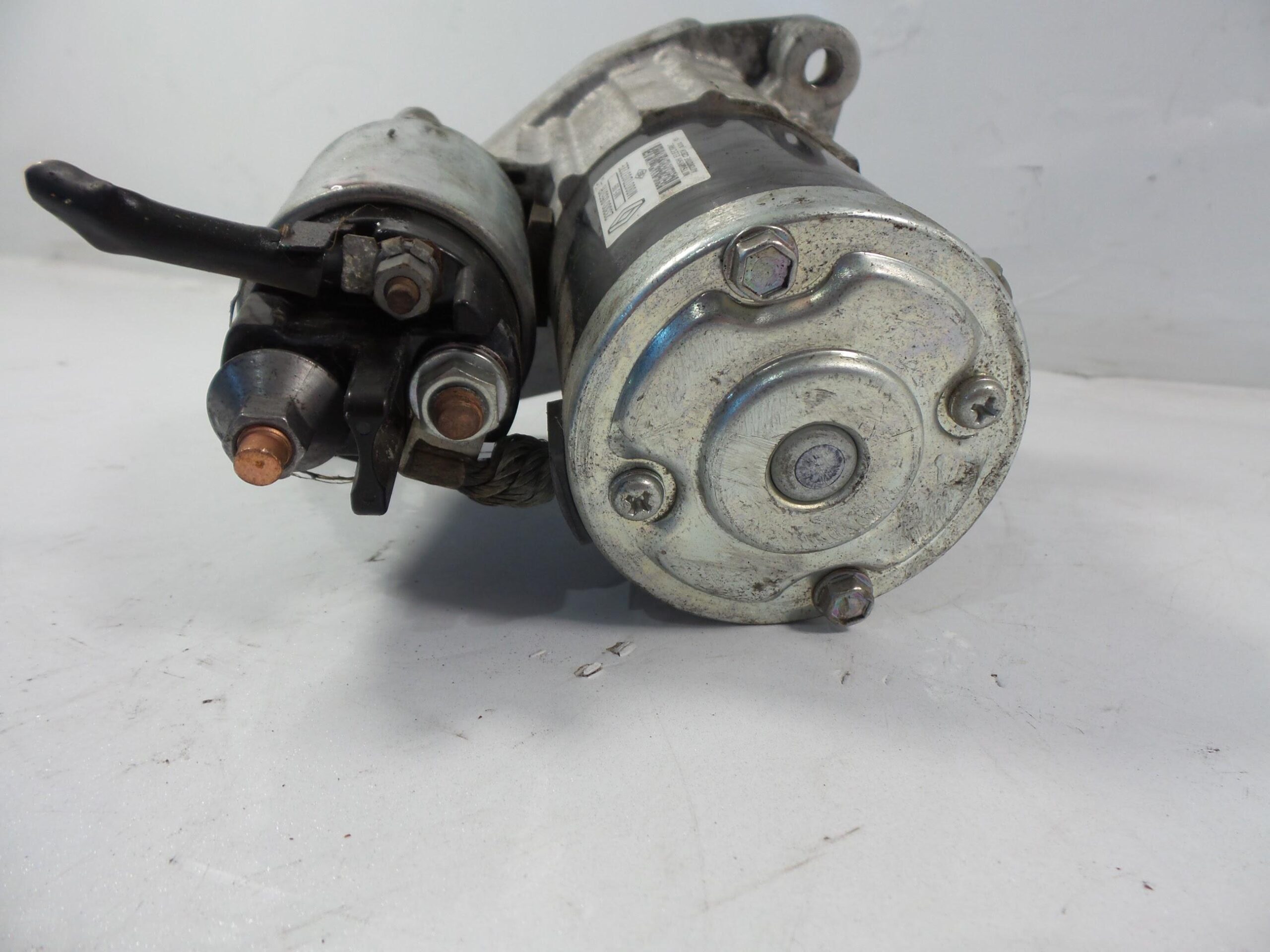 motor_arranque_233000557r_renault_megane_iii_hatchback_bz0_1_b3_1_2_tce_bz16_bz28