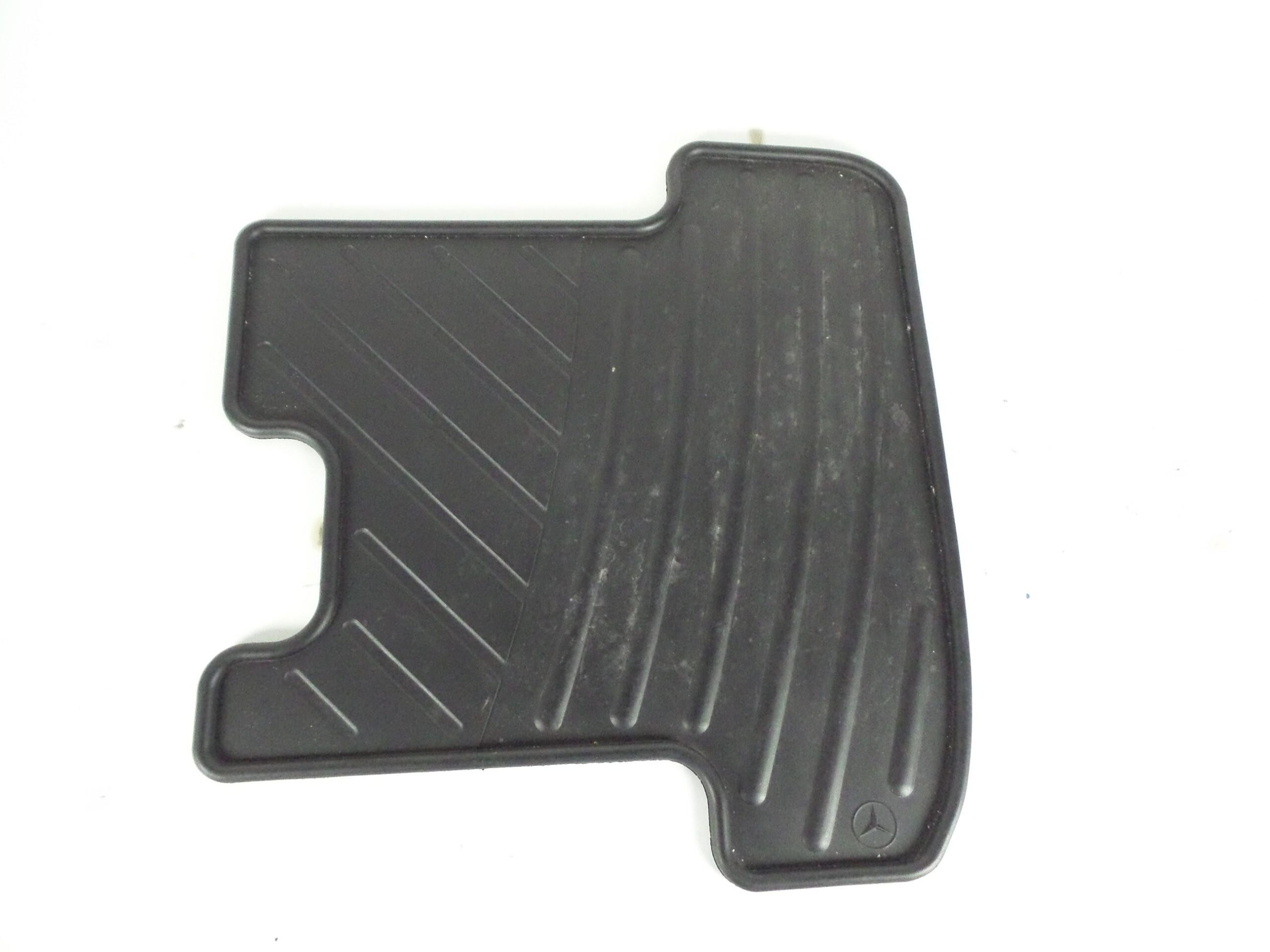 juego_alfombrillas_a2076842903_a2076802448_a2076841803_a2076841903_mercedes_benz_clase_e_c207