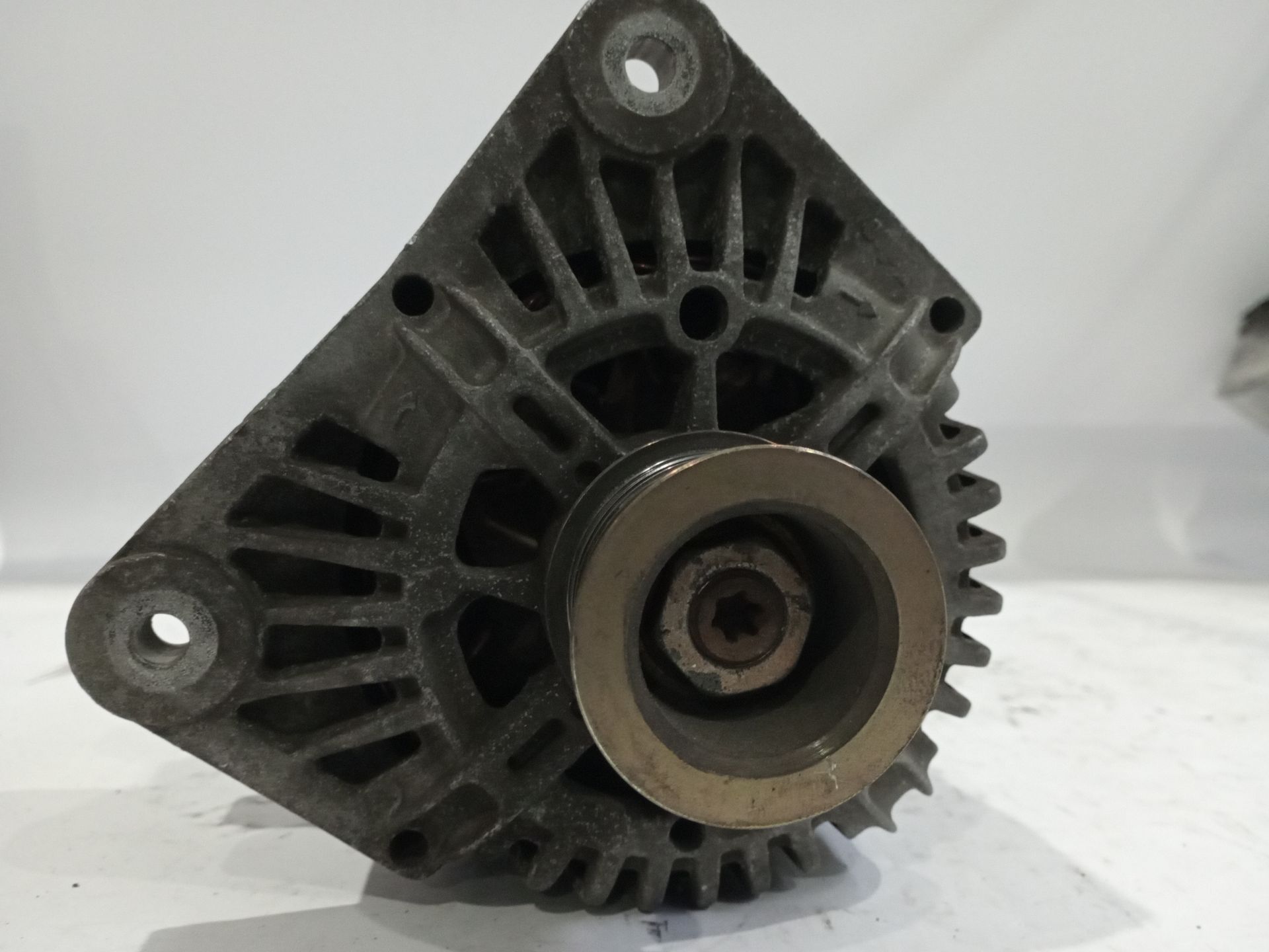 alternador_8200290215_renault_scenic_ii