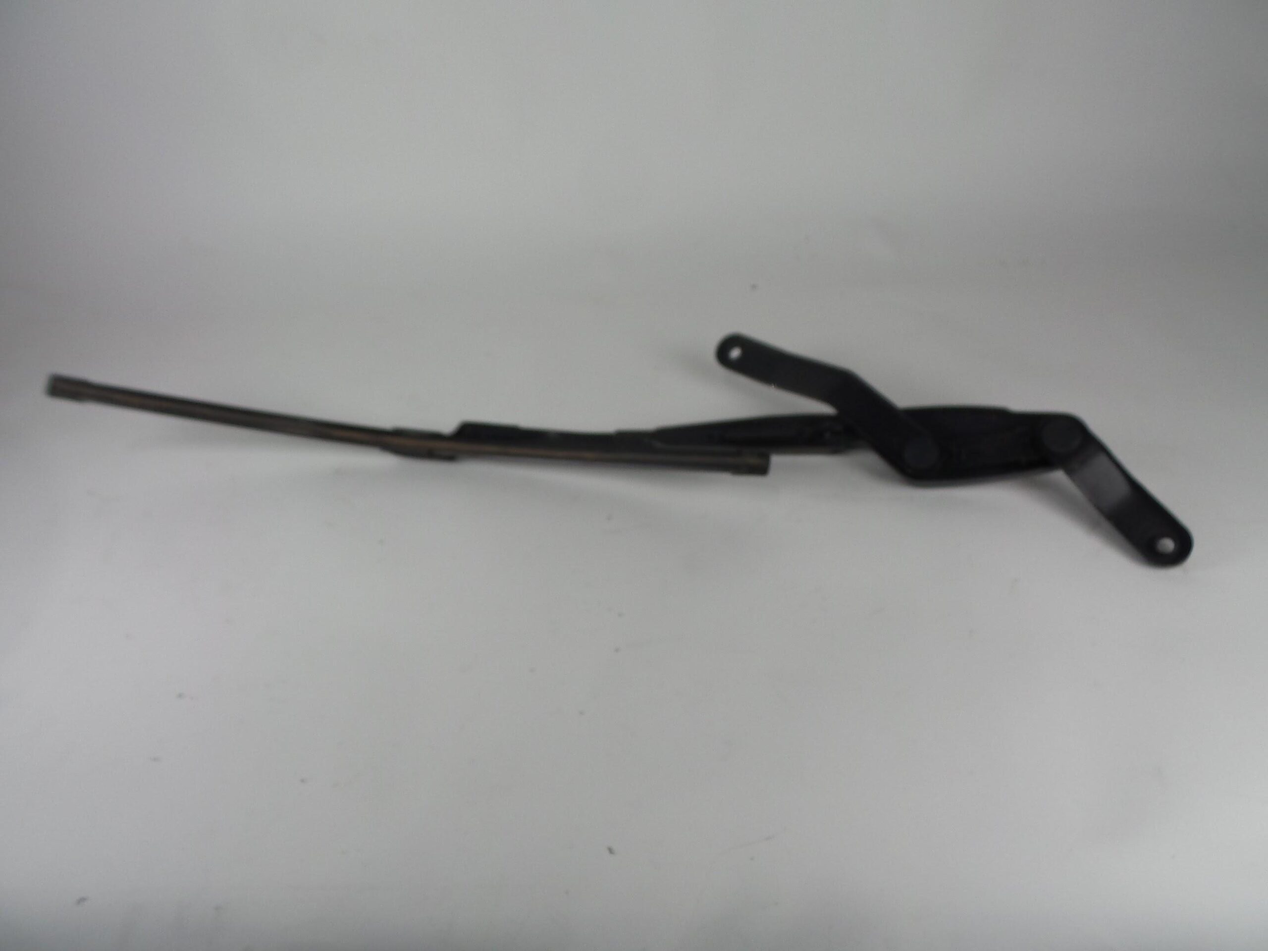 brazo_limpia_delantero_derecho_a2078200944_mercedes_benz_clase_e_c207