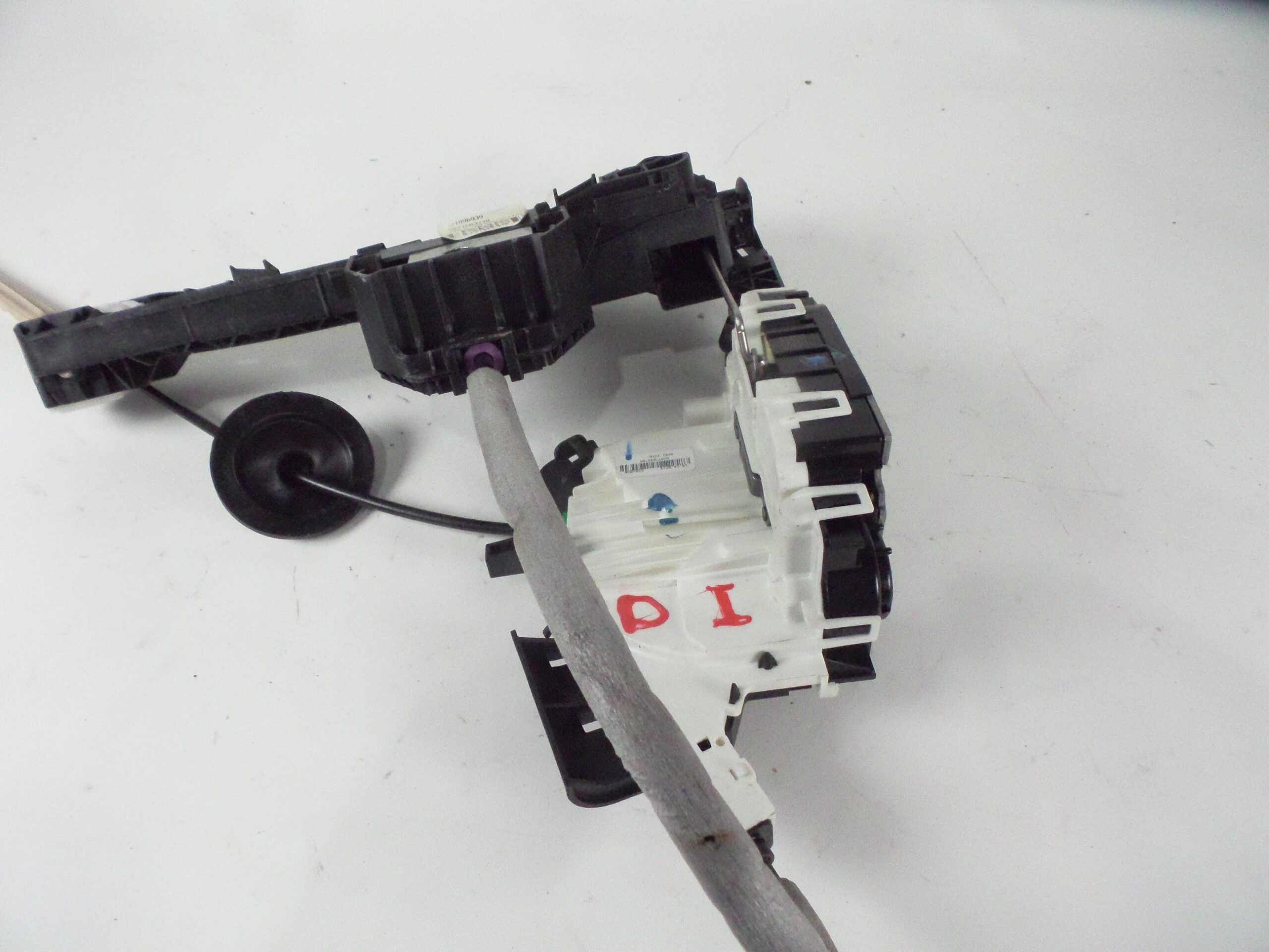 cerradura_puerta_delantera_izquierda_a2077603740_mercedes_benz_clase_e_c207