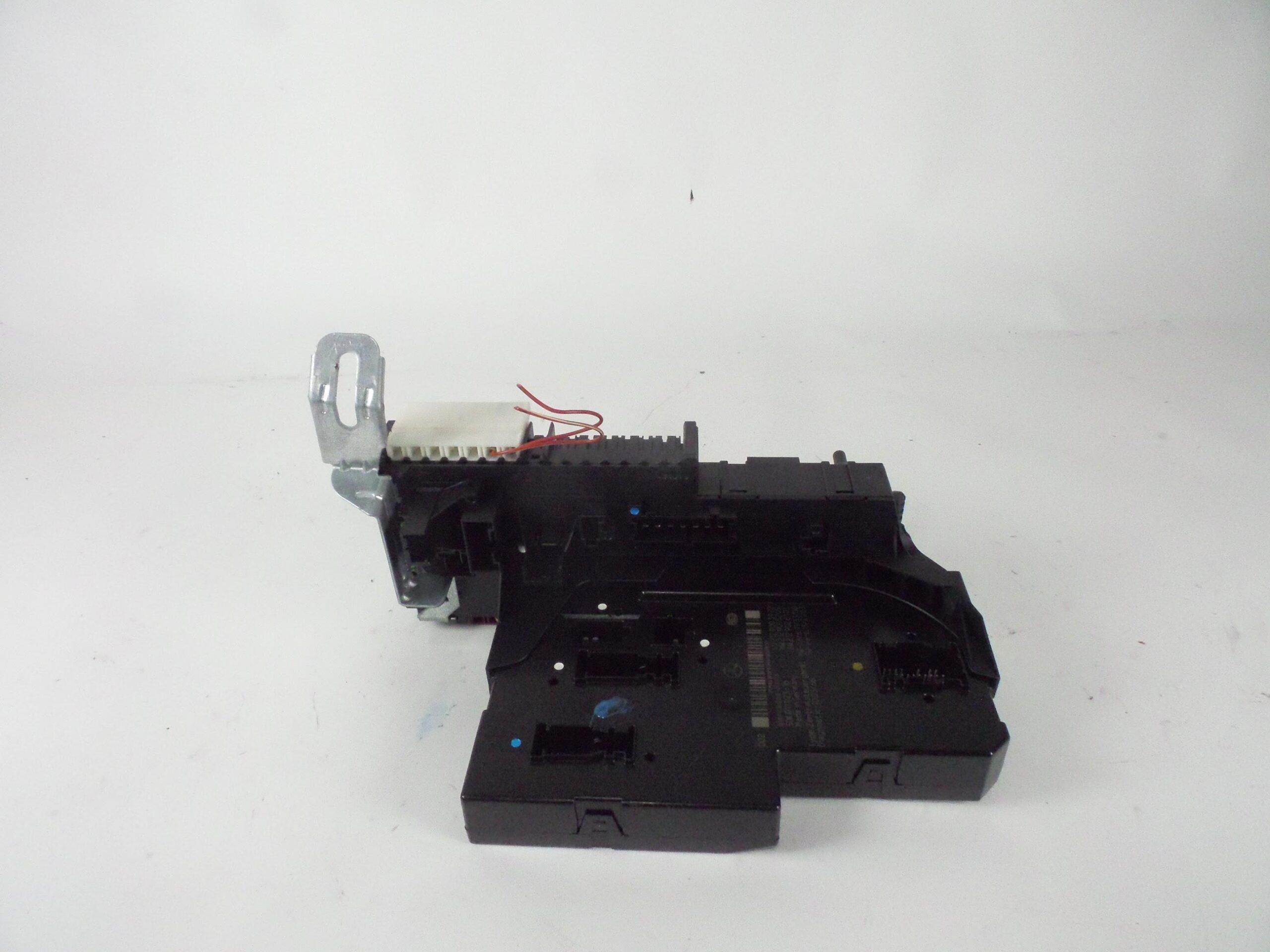 caja_reles_fusibles_a2129003922_mercedes_benz_clase_e_c207