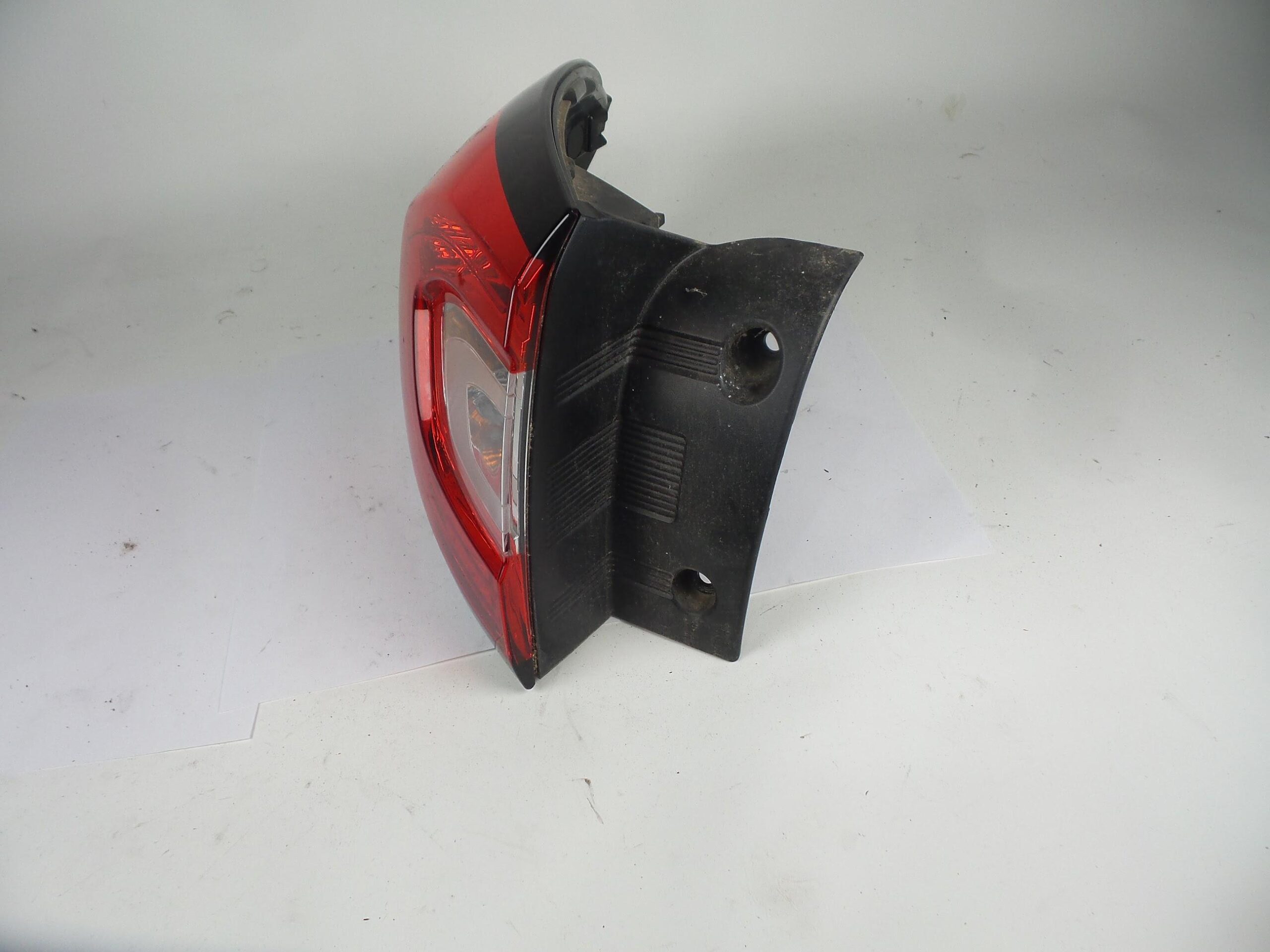 piloto_trasero_izquierdo_exterior_0286304167_renault_megane_iv_hatchback_b9a_m_n_1_3_tce_140_b9nb