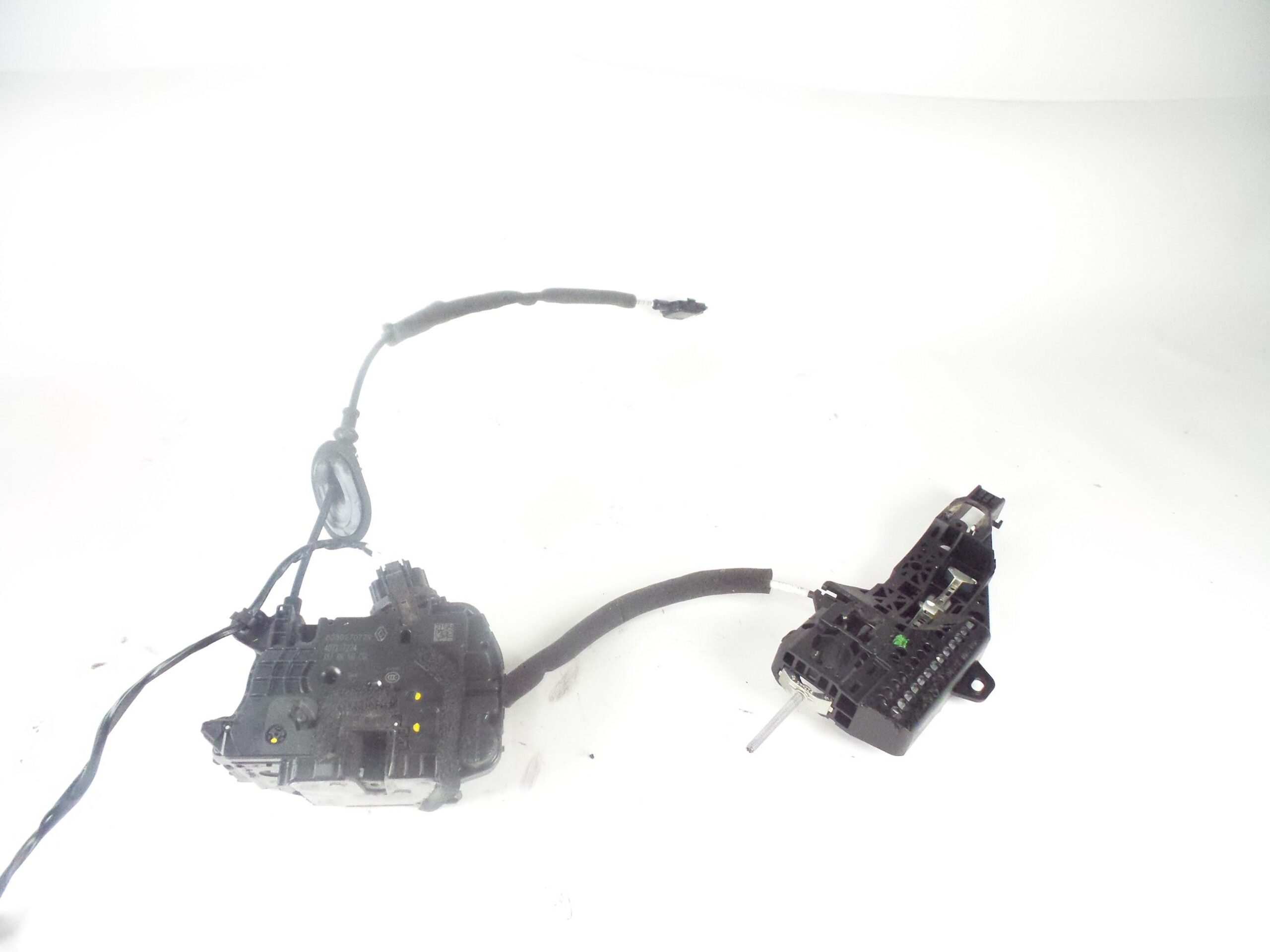 cerradura_puerta_trasera_derecha_805027072r_renault_megane_iv_hatchback_b9a_m_n_1_3_tce_140_b9nb