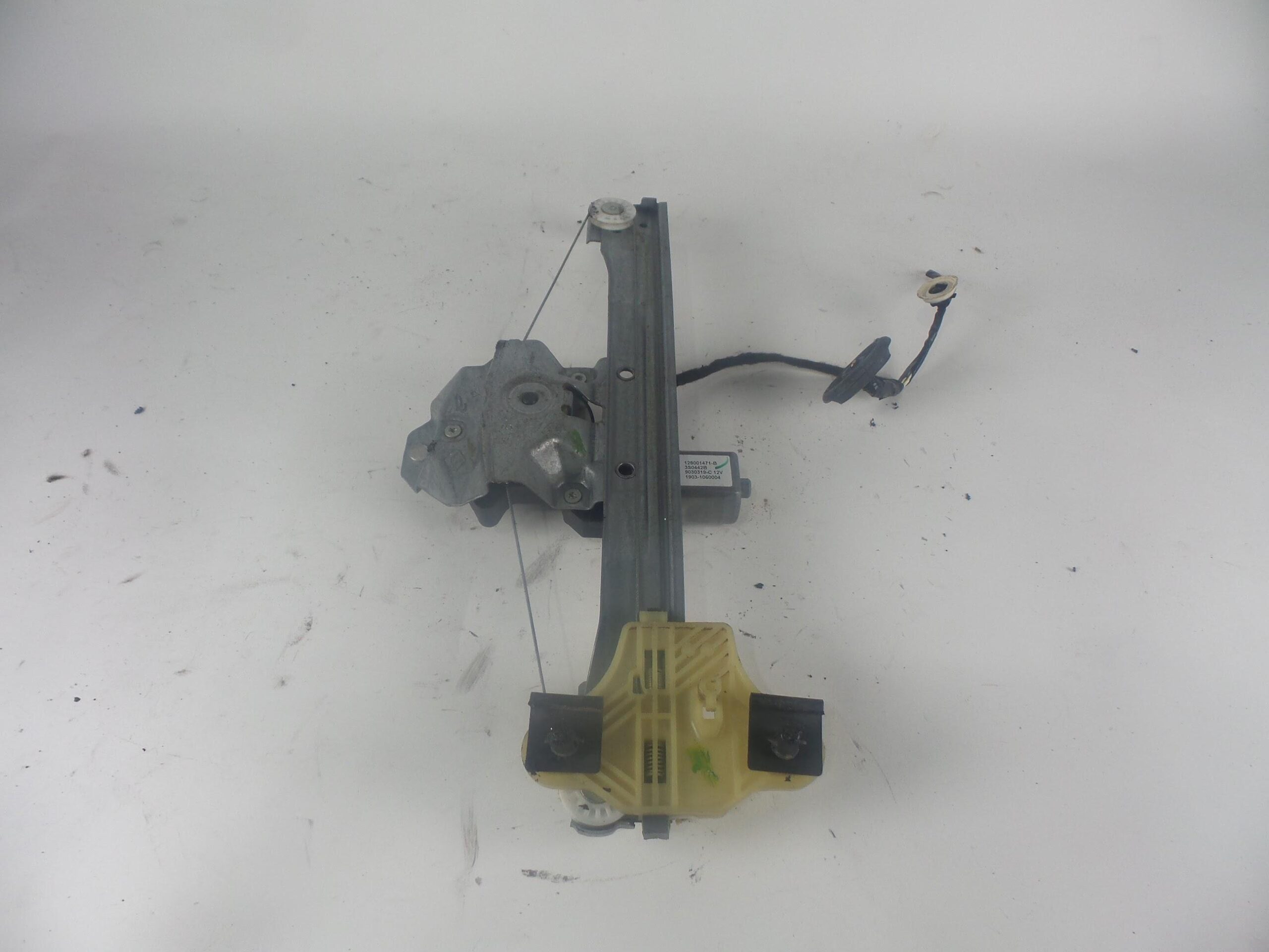 maneta_elevalunas_trasero_derecho_128001471b_renault_megane_iv_hatchback_b9a_m_n_1_3_tce_140_b9nb