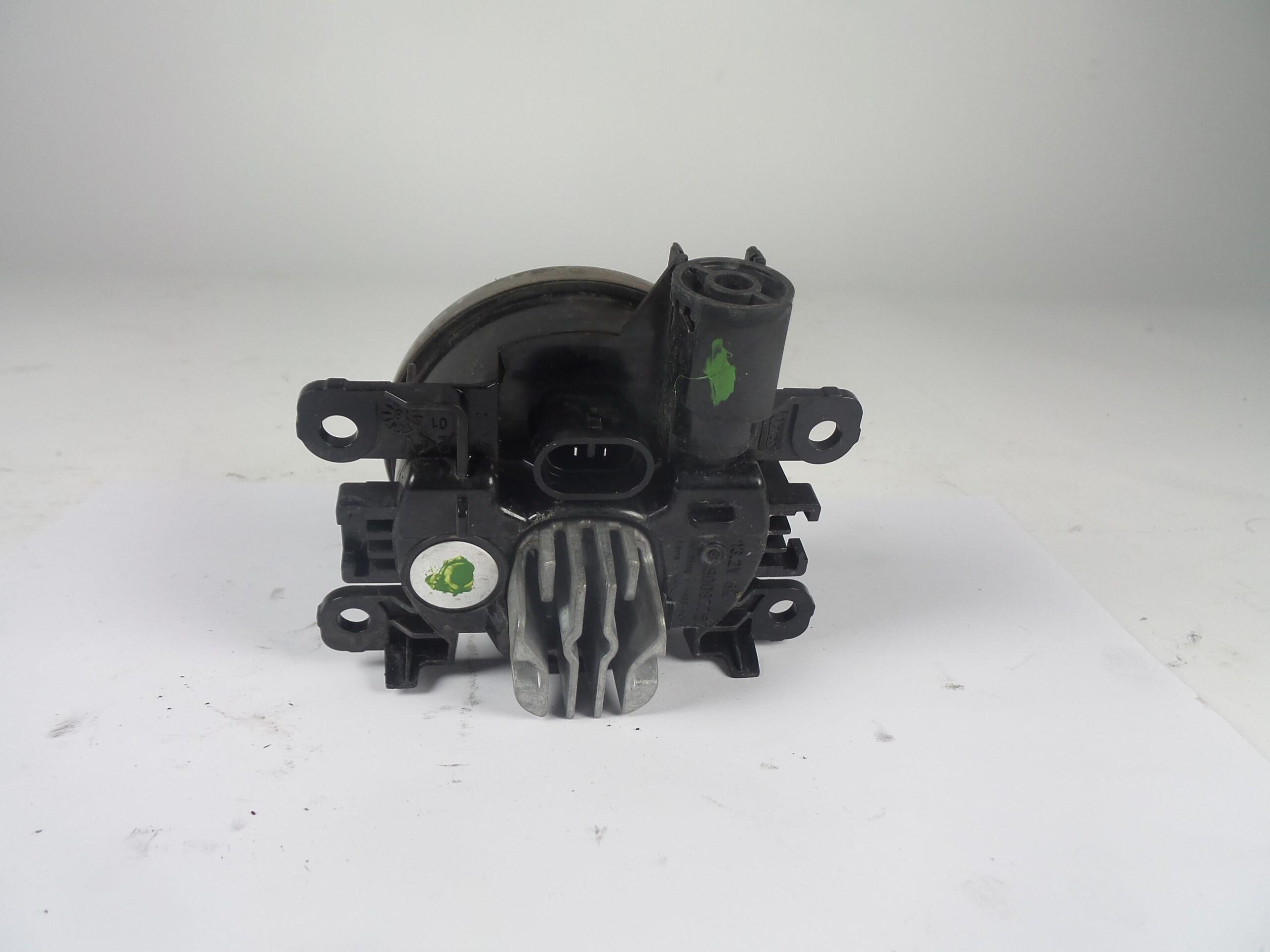 faro_antiniebla_derecho_261507170r_renault_clio_iv_bh_0_9_tce_90_lpg