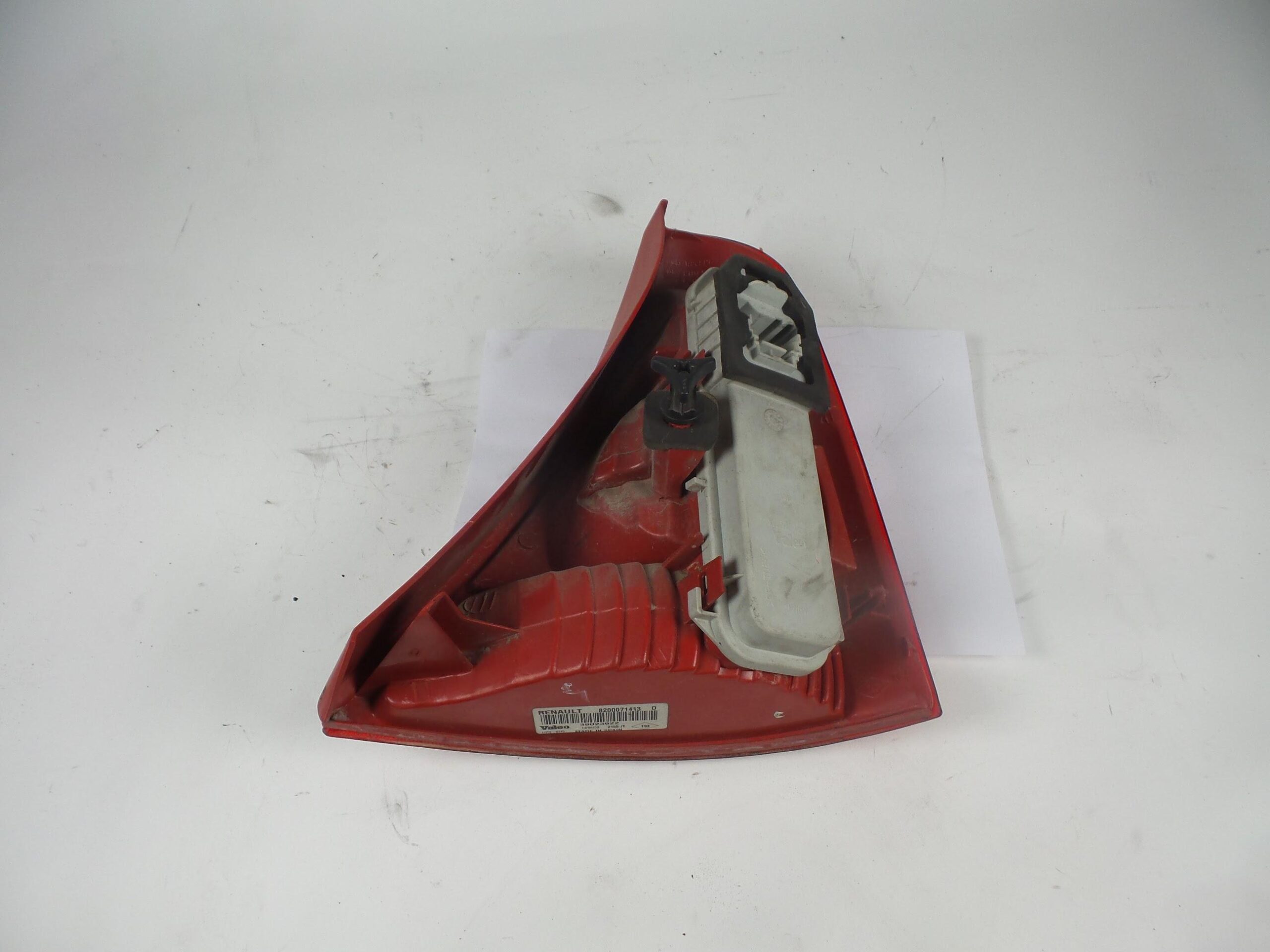 piloto_trasero_izquierdo_exterior_8200071413_fase2_renault_clio_ii