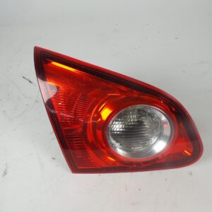 piloto_trasero_izquierdo_interior_26555jd800_nissan_qashqai_i_j10_nj10_2_0_dci_a_las_4_ruedas