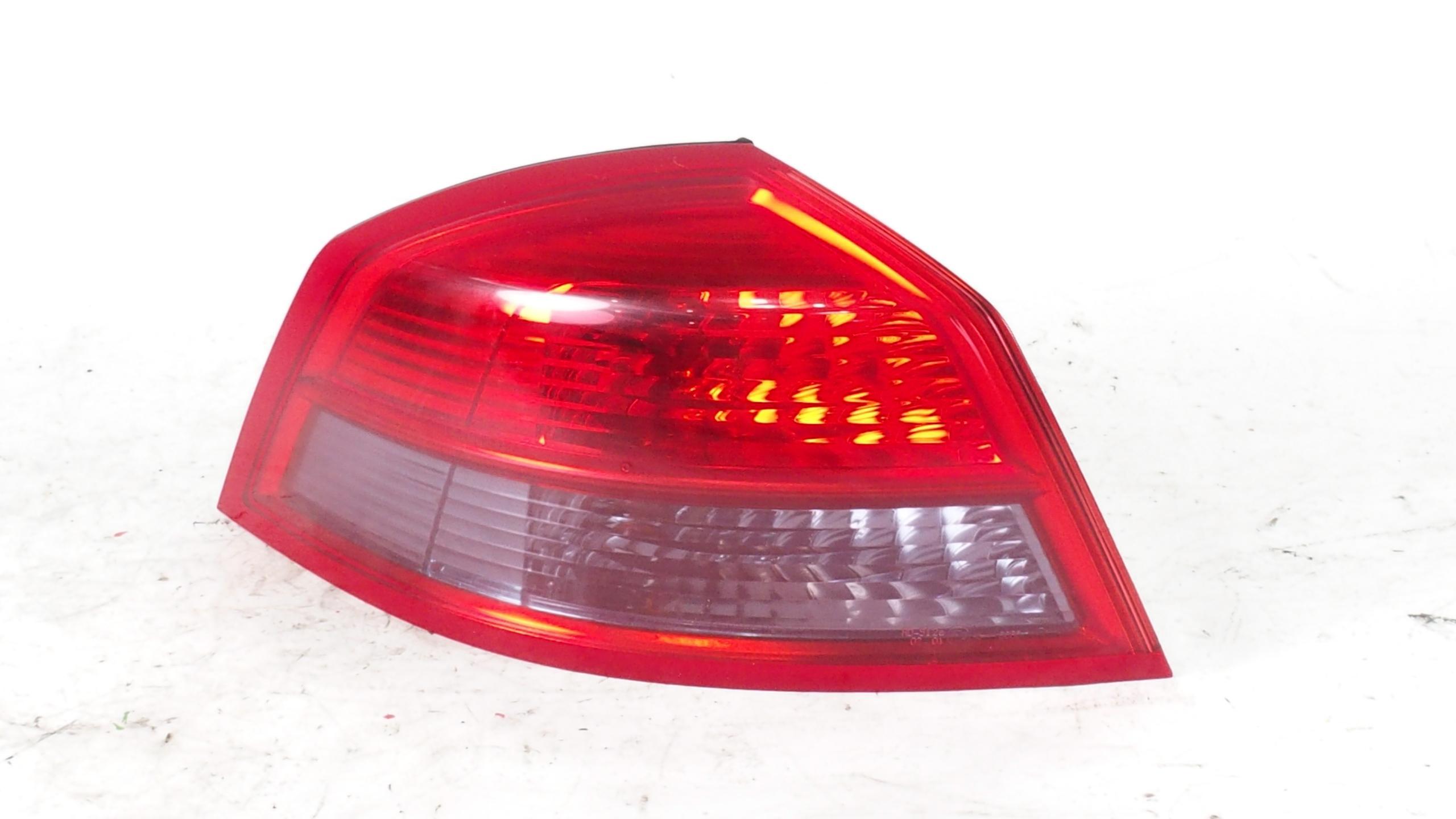 piloto_trasero_izquierdo_exterior_8200014359_renault_vel_satis_bj0_2_0_16v_turbo_bj0k