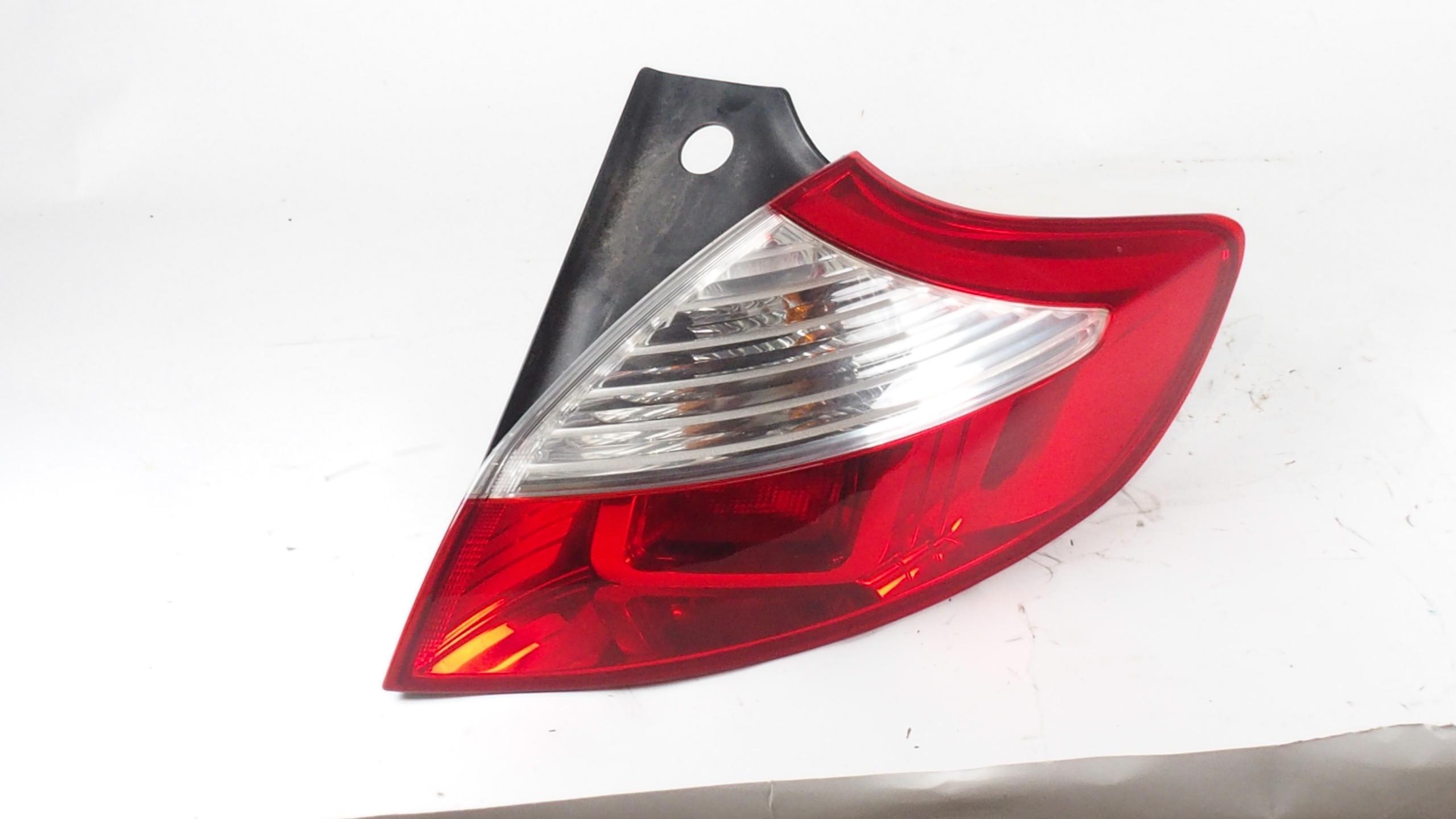 piloto_trasero_derecho_exterior_89319609_renault_megane_iii_hatchback_bz0_1_b3_1_5_dci