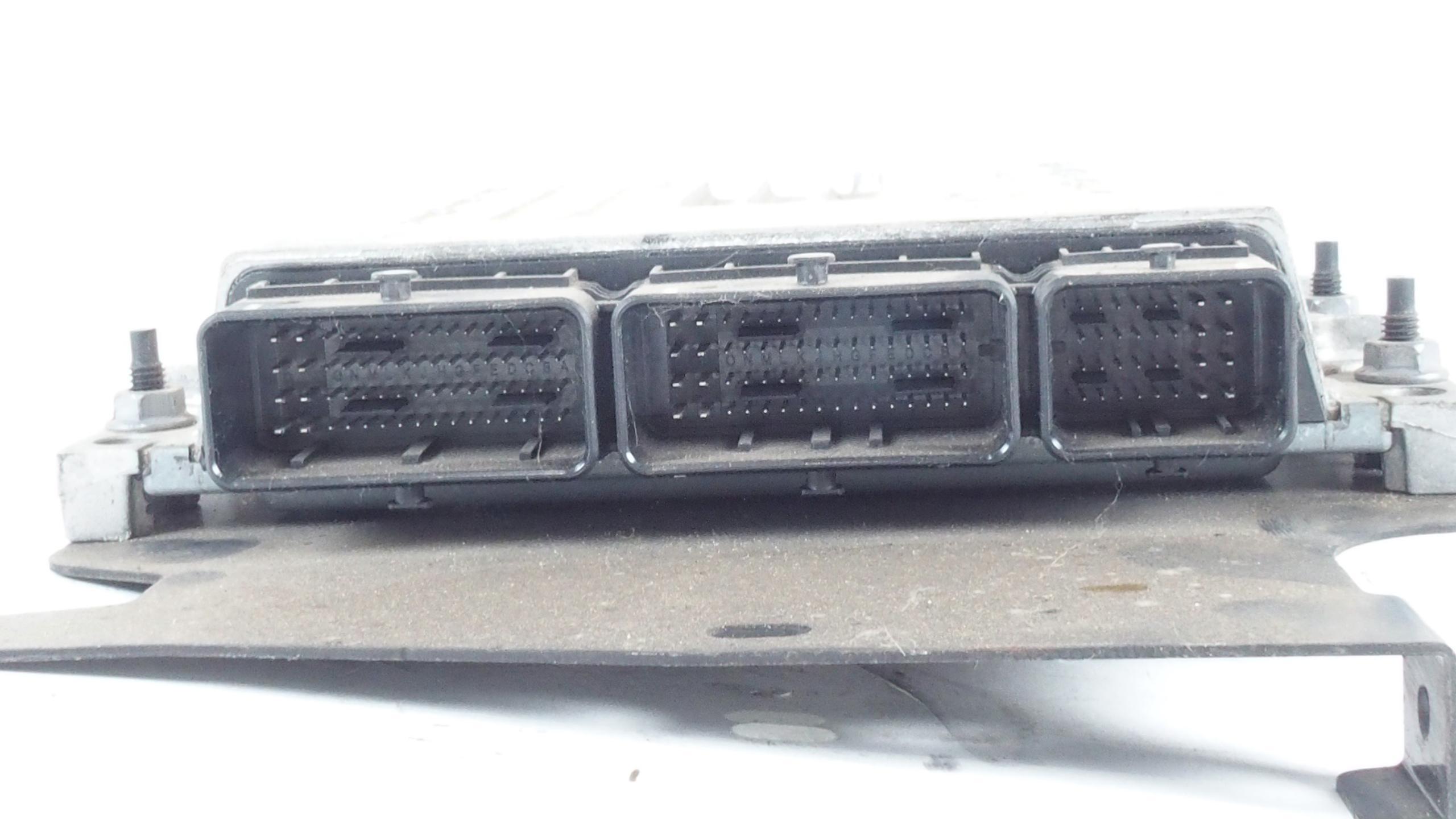 centralita_motor_uce_237101478r_237100037r_renault_megane_iii_fase_1