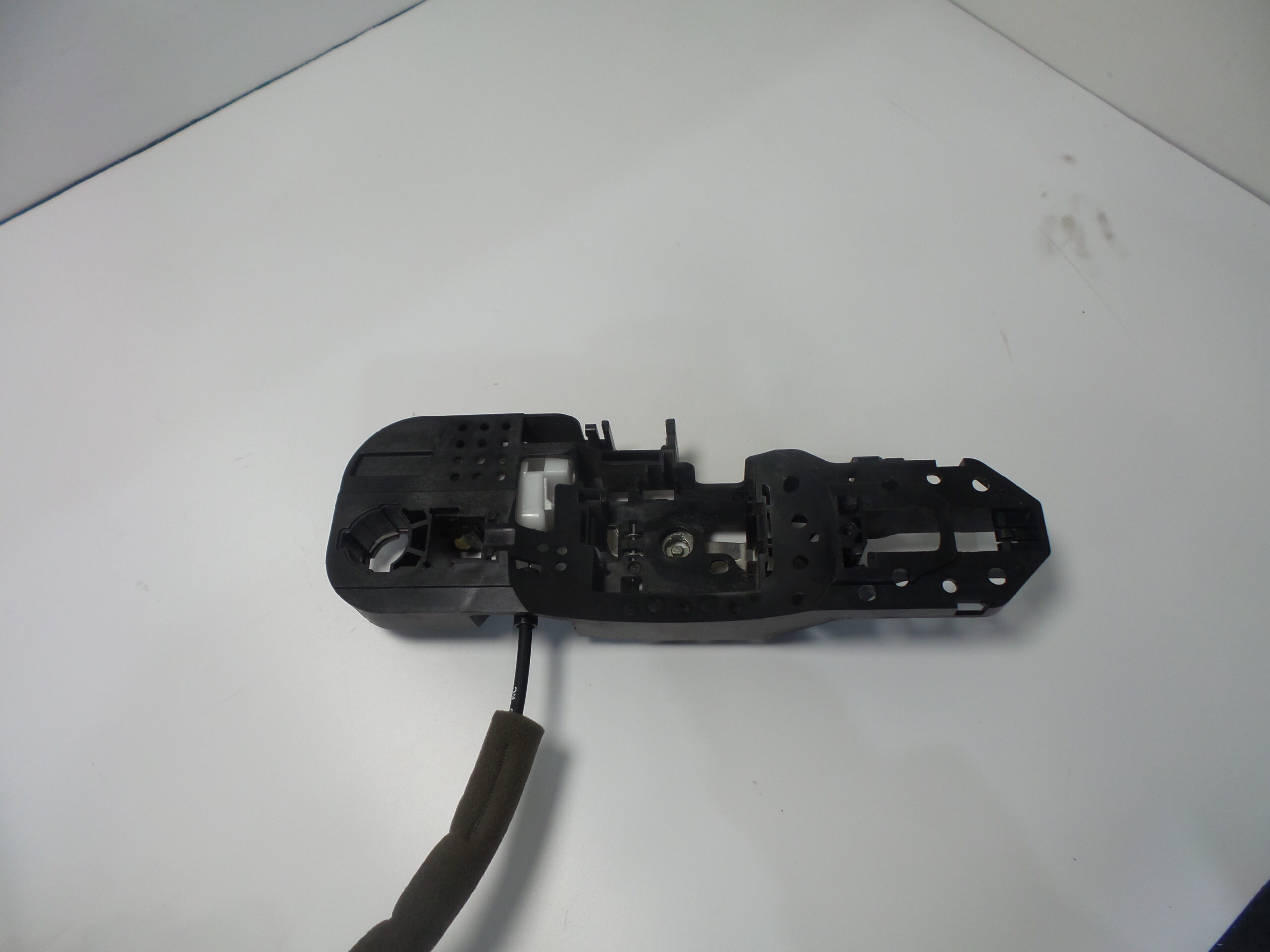 cerradura_puerta_delantera_izquierda_805030004r_806070032r_renault_citanmitsubishi_l200_megane_iiisubaru_impreza_iv