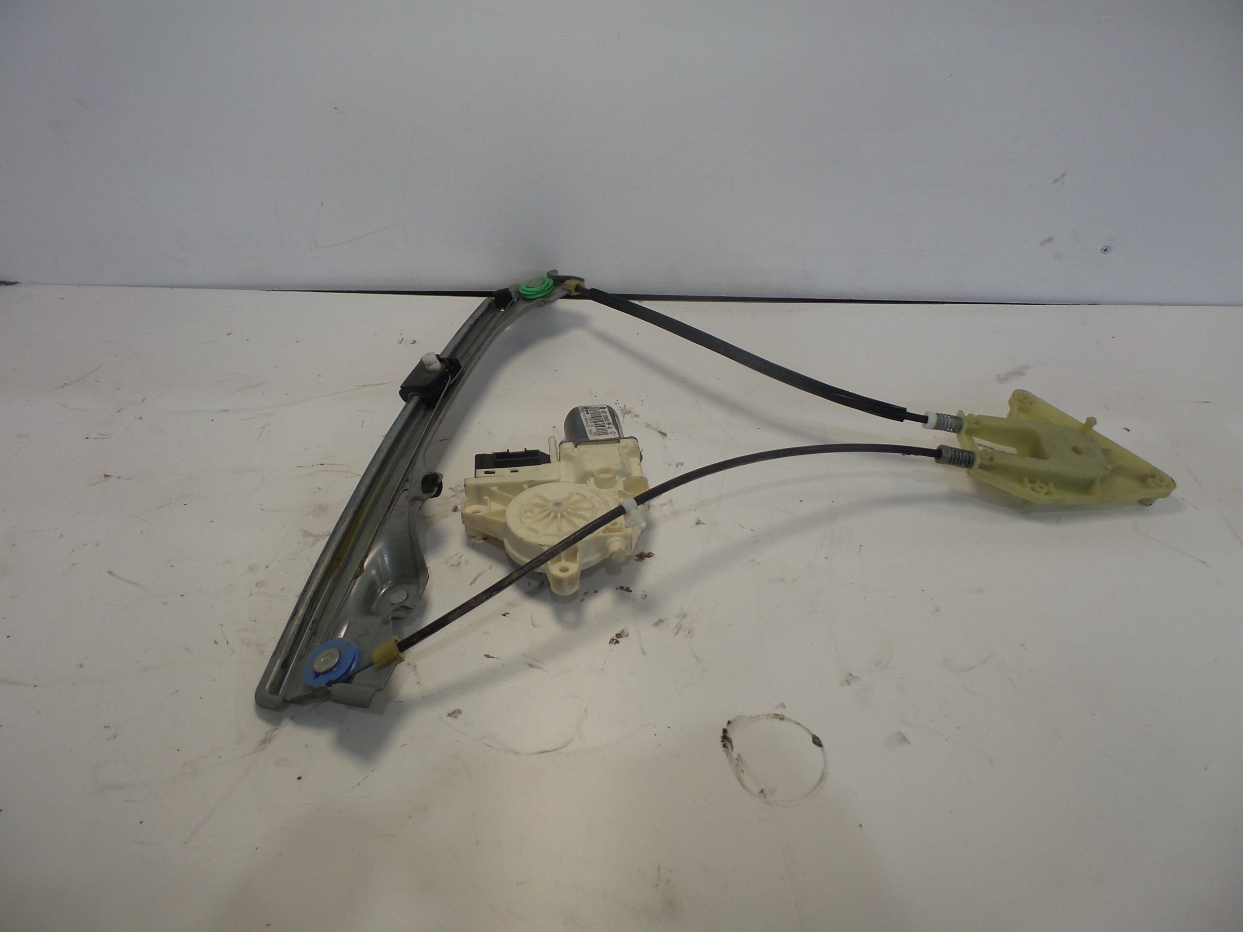 maneta_elevalunas_trasero_derecho_827000001r_renault_laguna_iii