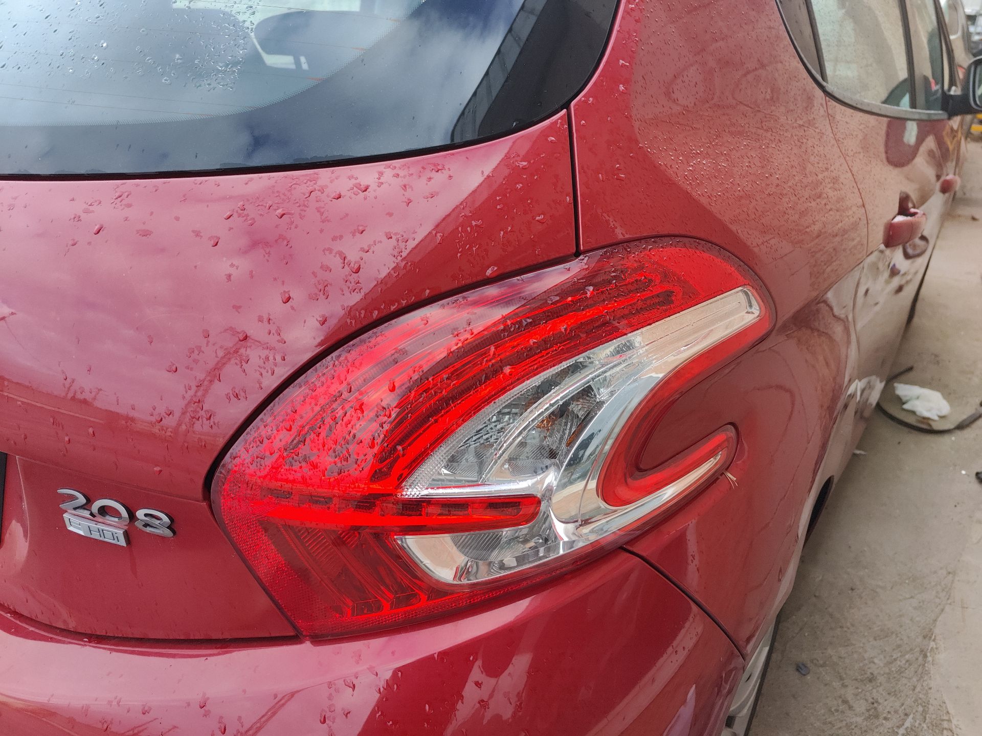 piloto_trasero_derecho_9672628380_peugeot_208_i_ca_cc_1_6_hdi