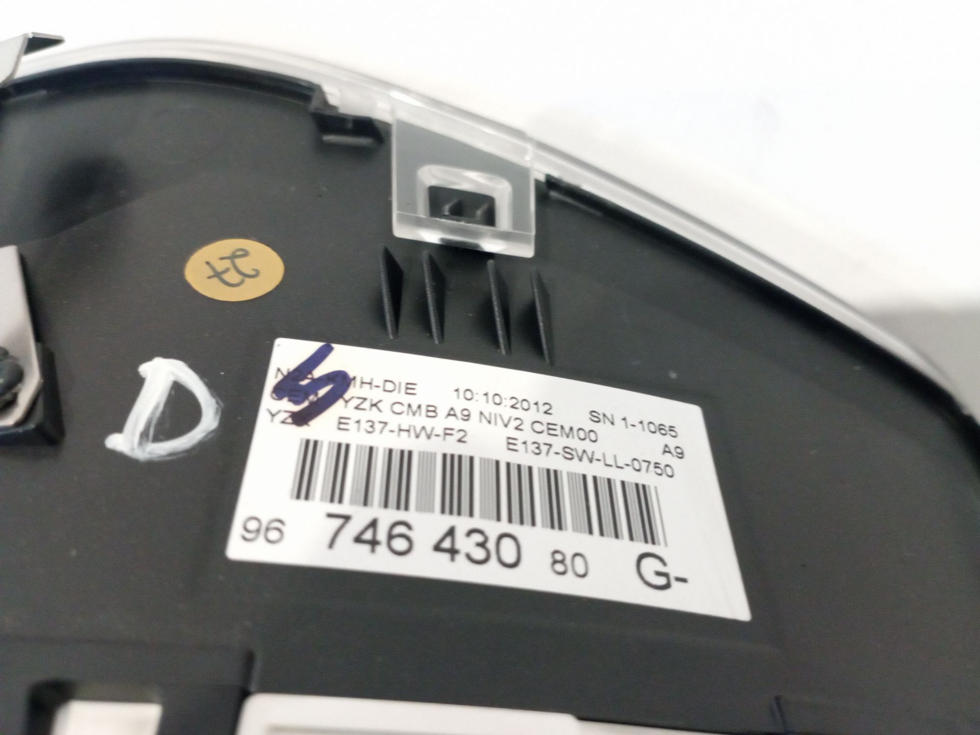 cuadro_instrumentos_9674643080_peugeot_208_i_ca_cc_1_6_hdi