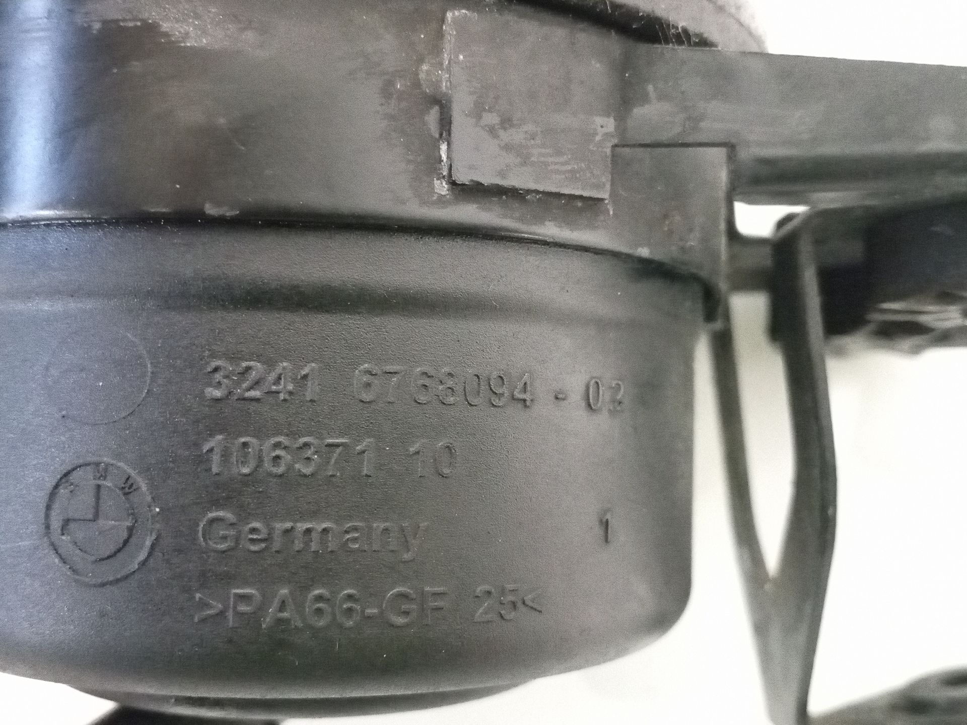 deposito_liquido_direccion_32416768094_bmw_x1_e84_sdrive_18_d