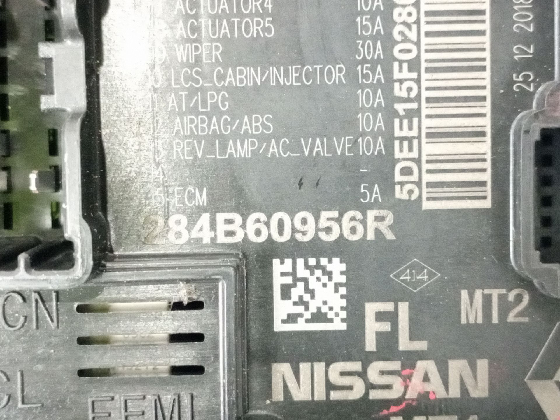 caja_reles_fusibles_284b60956r_renault_captur_ii_hf_tce_90_hfm6