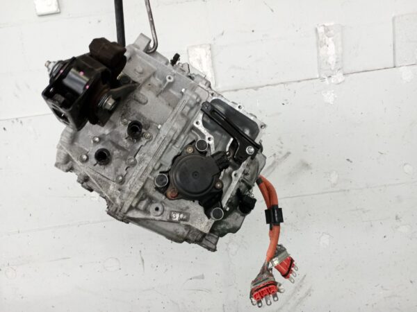 caja_cambios_automatica_3090047084_8f6y03938_toyota_auris_ranchera_familiar_e18_1_8_hybrid_zwe186