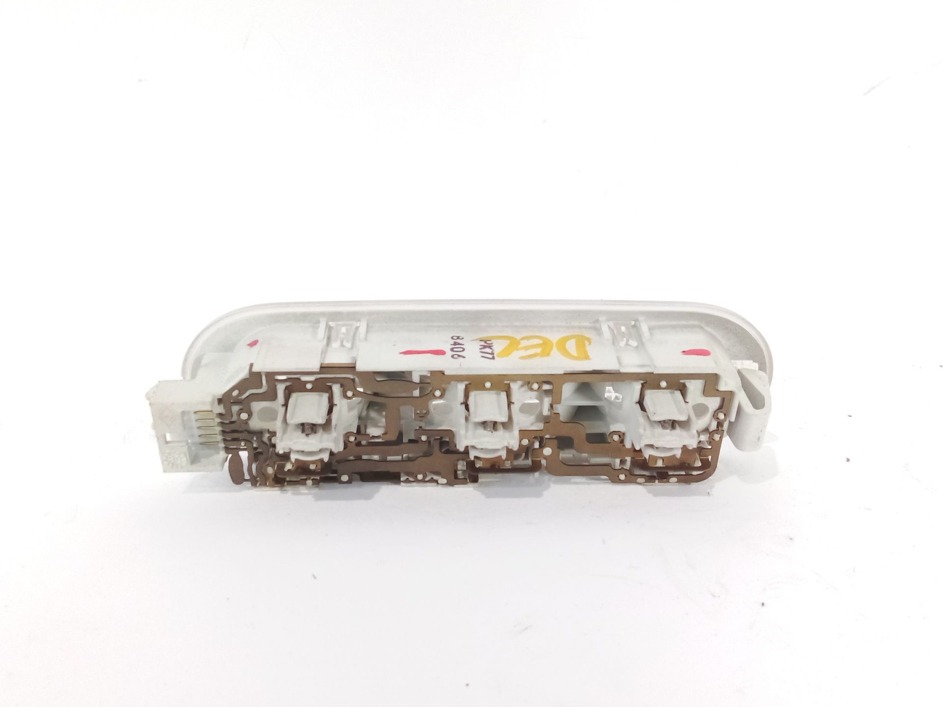 luz_interior_pk778406_nissan_qashqai_i_j10_nj10_2_0