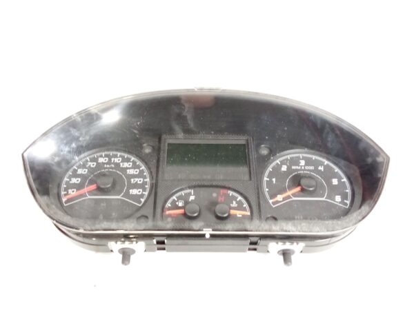 cuadro_instrumentos_1387182080_peugeot_boxer_furgon_2_2_hdi_130