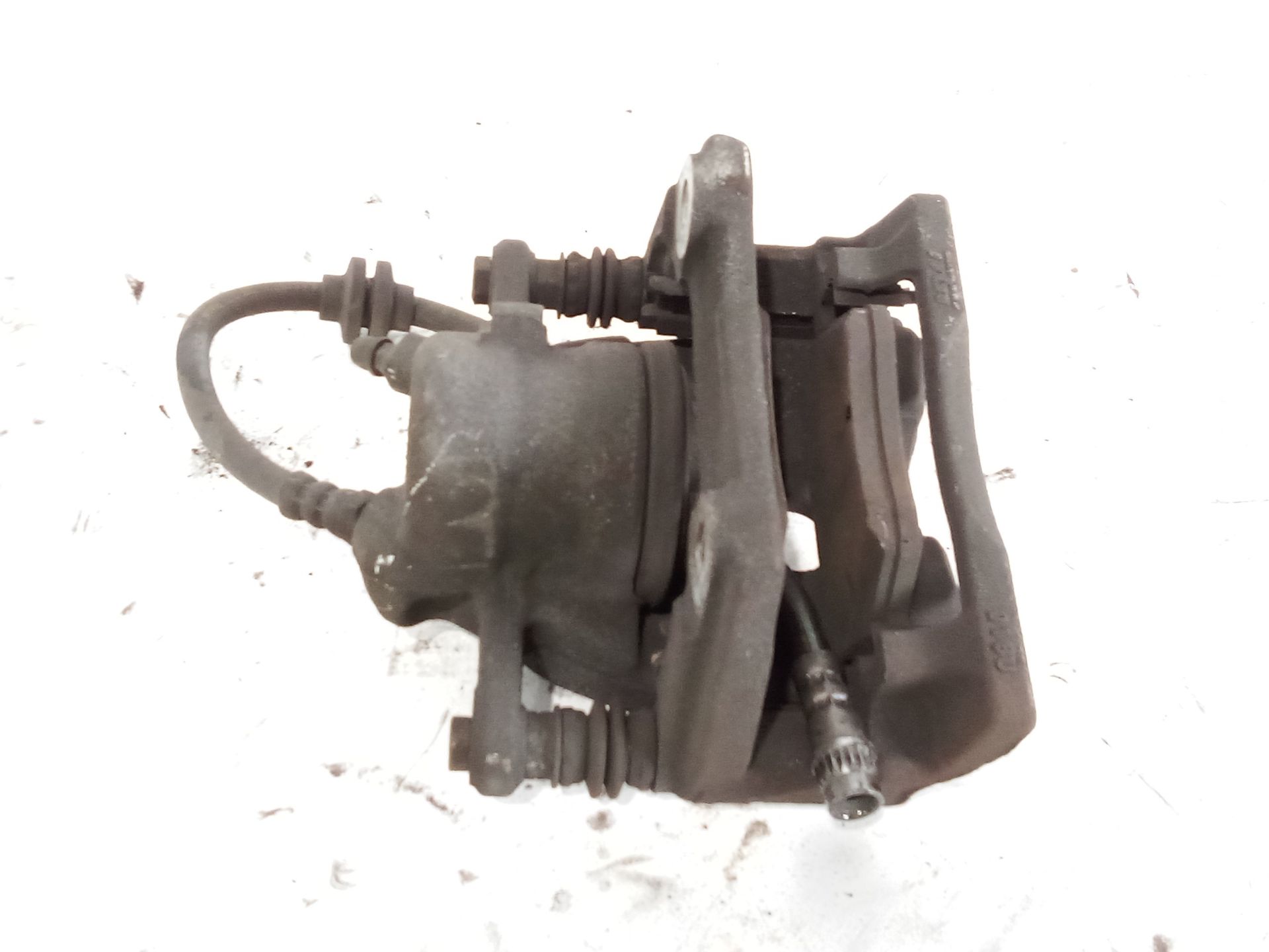 pinza_freno_delantera_derecha_7701208333_renault_captur_i_j5_h5_0_9_tce_90