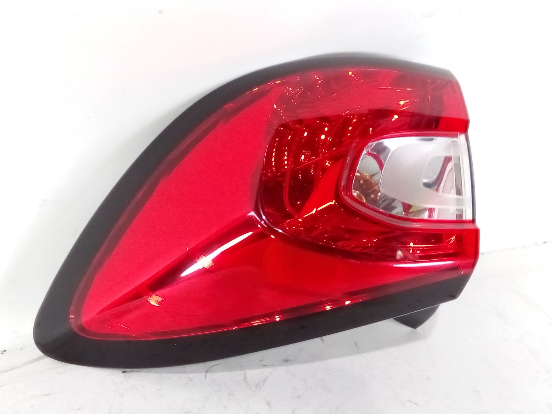 piloto_trasero_derecho_exterior_265557367r_renault_captur_i_j5_h5_0_9_tce_90