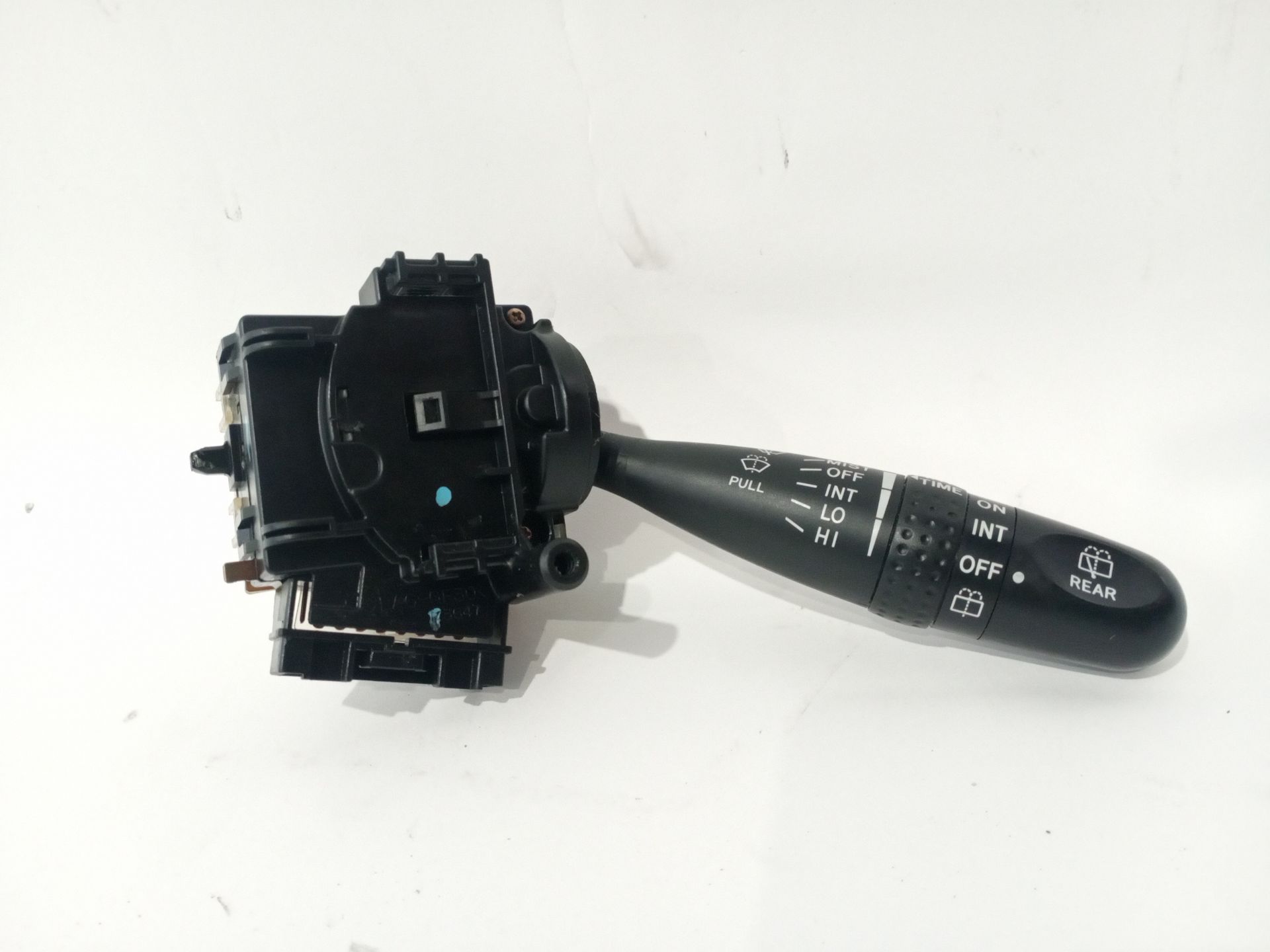 mando_limpia_8465202290_toyota_corolla_e12_2_0_d_4d_cde120