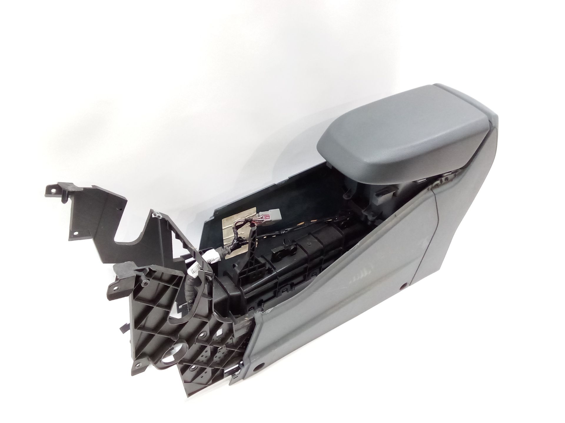 consola_central_am51r044f70ah38dd_con_reposabrazos_gris_ford_c_max_ii_dxa_cb7_dxa_ceu_1_6_tdci