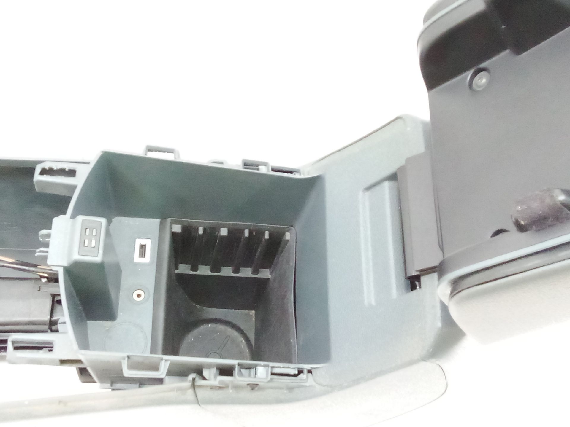 consola_central_am51r044f70ah38dd_con_reposabrazos_gris_ford_c_max_ii_dxa_cb7_dxa_ceu_1_6_tdci