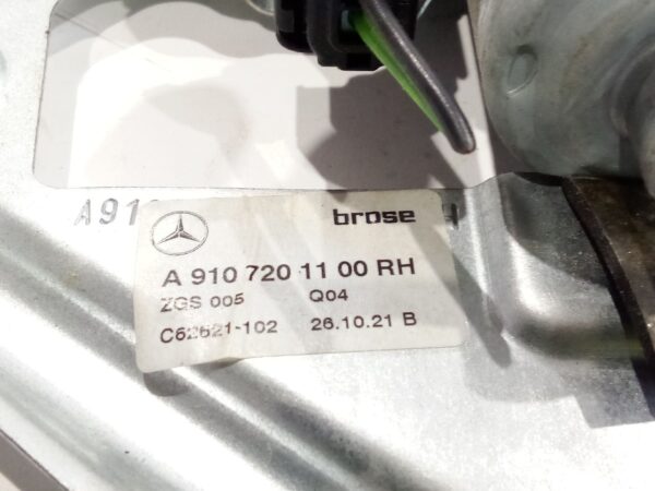 elevalunas_delantero_derecho_a9107201100_mercedes_benz_sprinter_5_t_caja_chasis_b907_516_cdi_907_153_907_155_907_253_907_255