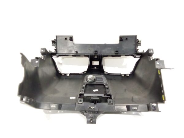 carcasa_consola_central_a9106802401_mercedes_benz_sprinter_5_t_caja_chasis_b907_516_cdi_907_153_907_155_907_253_907_255