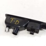 boton_elevalunas_derecho_829500004r_renault_scenic_iii_jz0_1_1_5_dci