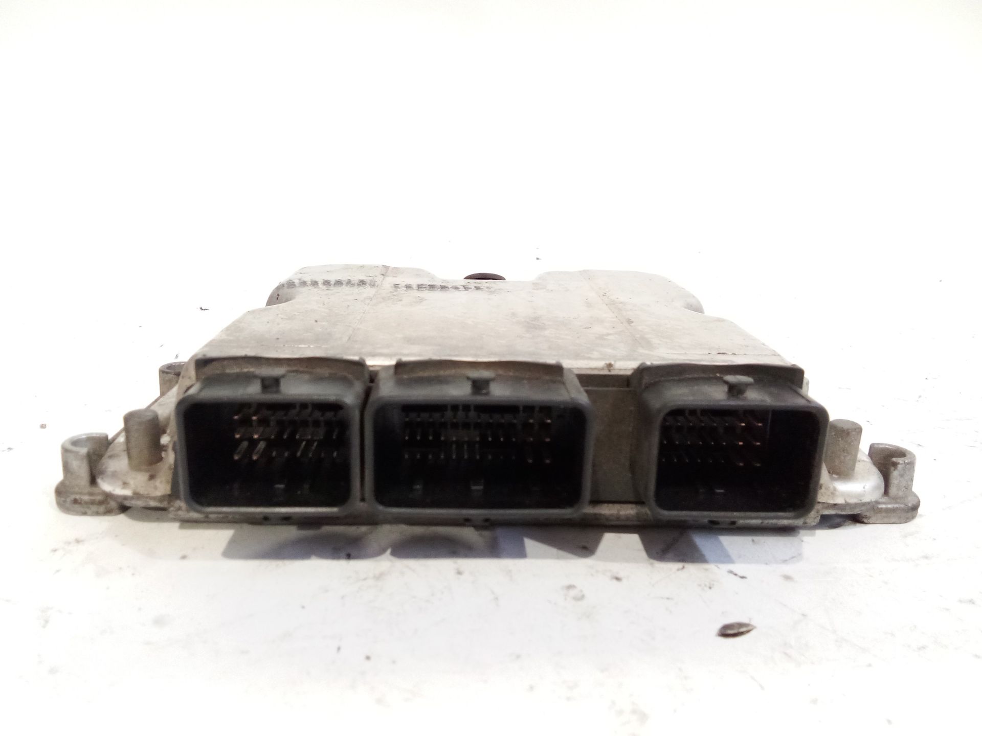 centralita_motor_uce_0281011084_citr_n_xsara_picasso_n68_2_0_hdi