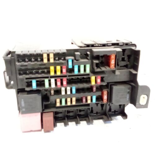 CAJA RELES / FUSIBLES RENAULT LAGUNA III (BT0/1) 2.0 16V TURBO