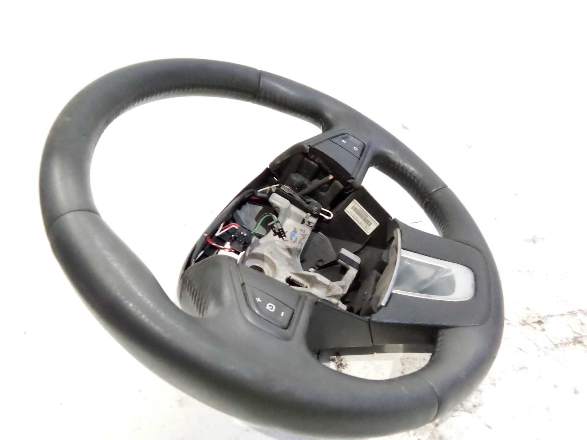 volante_484300001r_renault_laguna_iii_bt0_1_2_0_16v_turbo