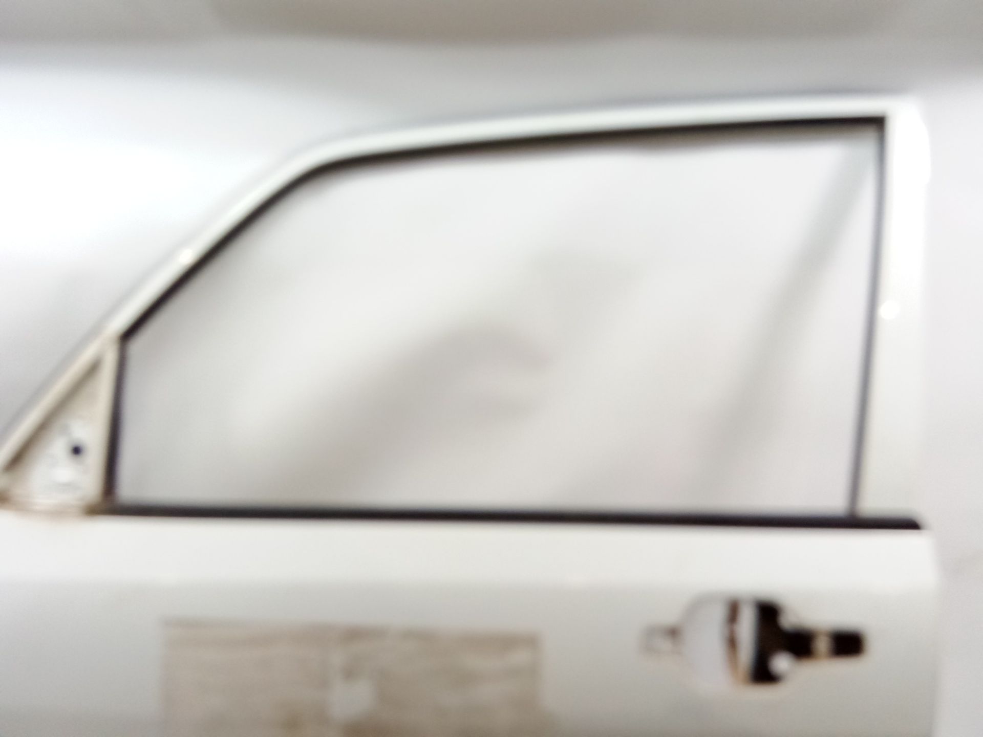 puerta_delantera_izquierda_5700a885_color_exterior_w37c_mitsubishi_montero_iv_v8_w_v9_w_3_2_di_d_4wd_v98w_v88w