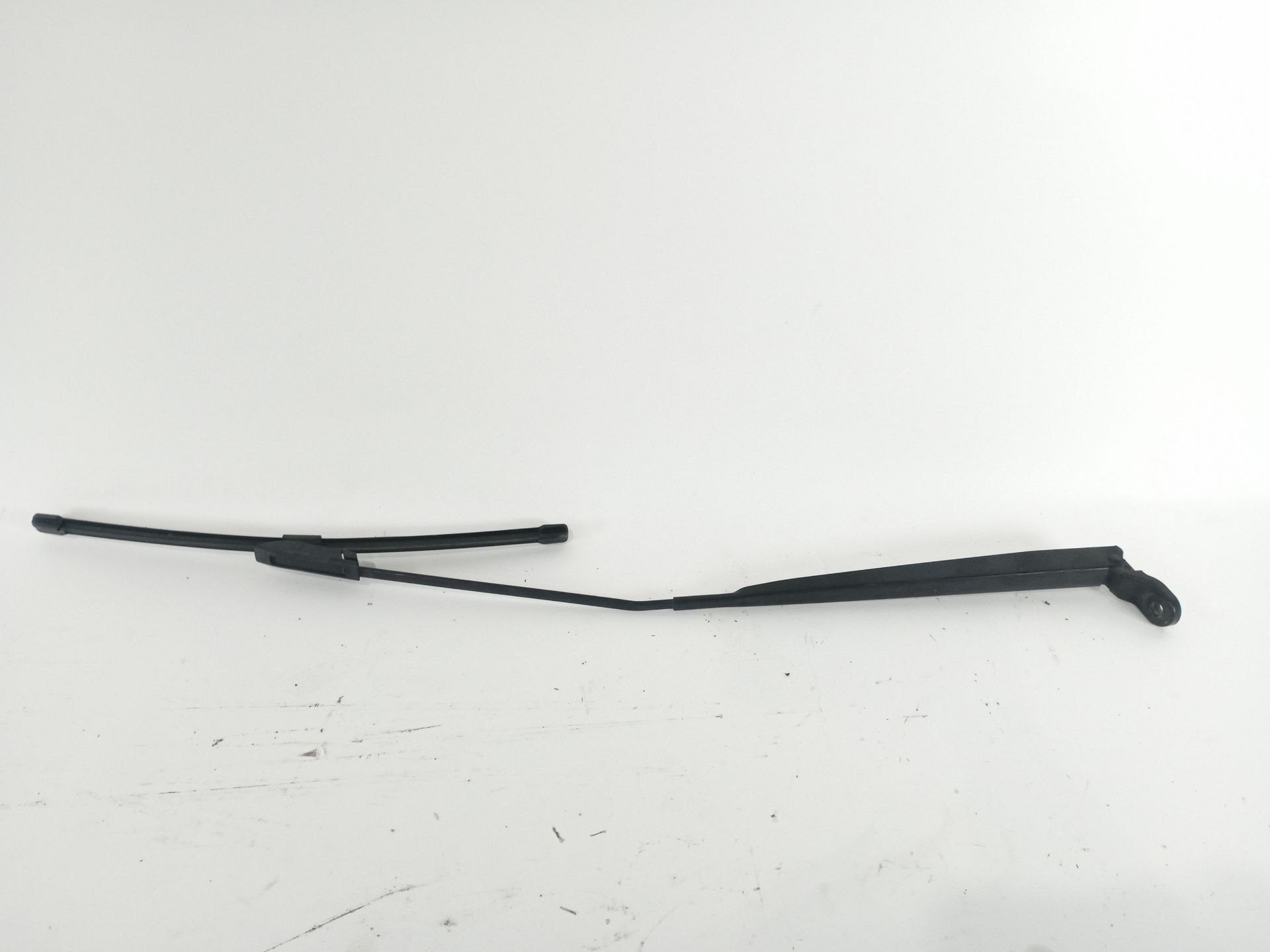 brazo_limpia_delantero_derecho_9604766180_citr_n_c_elysee_dd_1_6_bluehdi_100