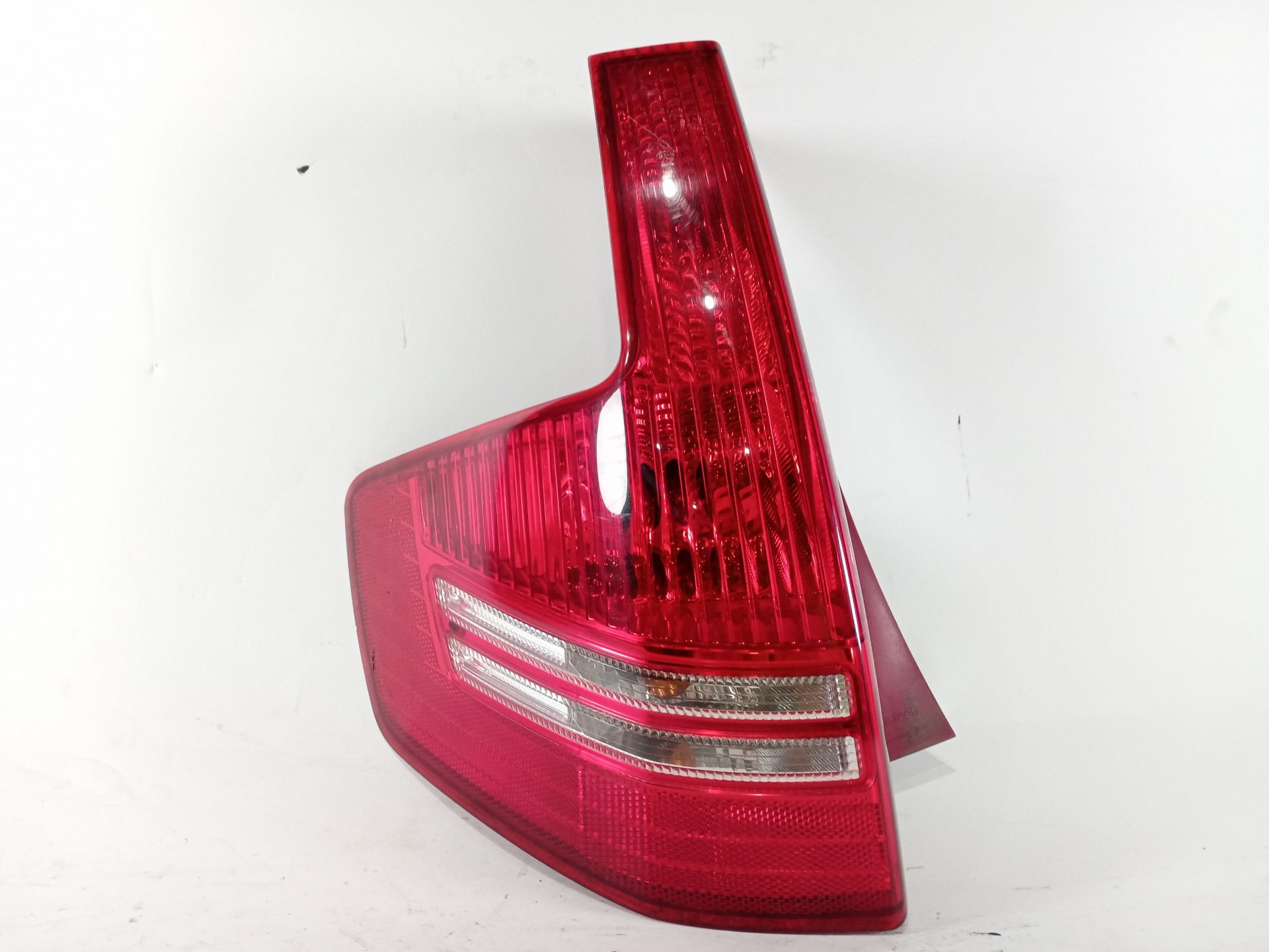 piloto_trasero_izquierdo_965586408001_citr_n_c4_i_lc_1_6_hdi