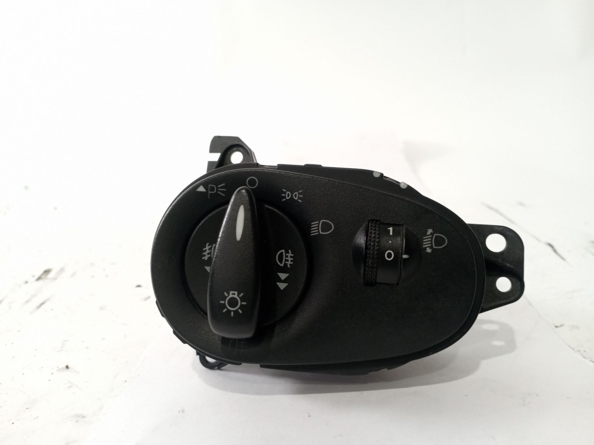 mando_luces_2m5t13a024ea_ford_focus_i_daw_dbw_1_8_tdci