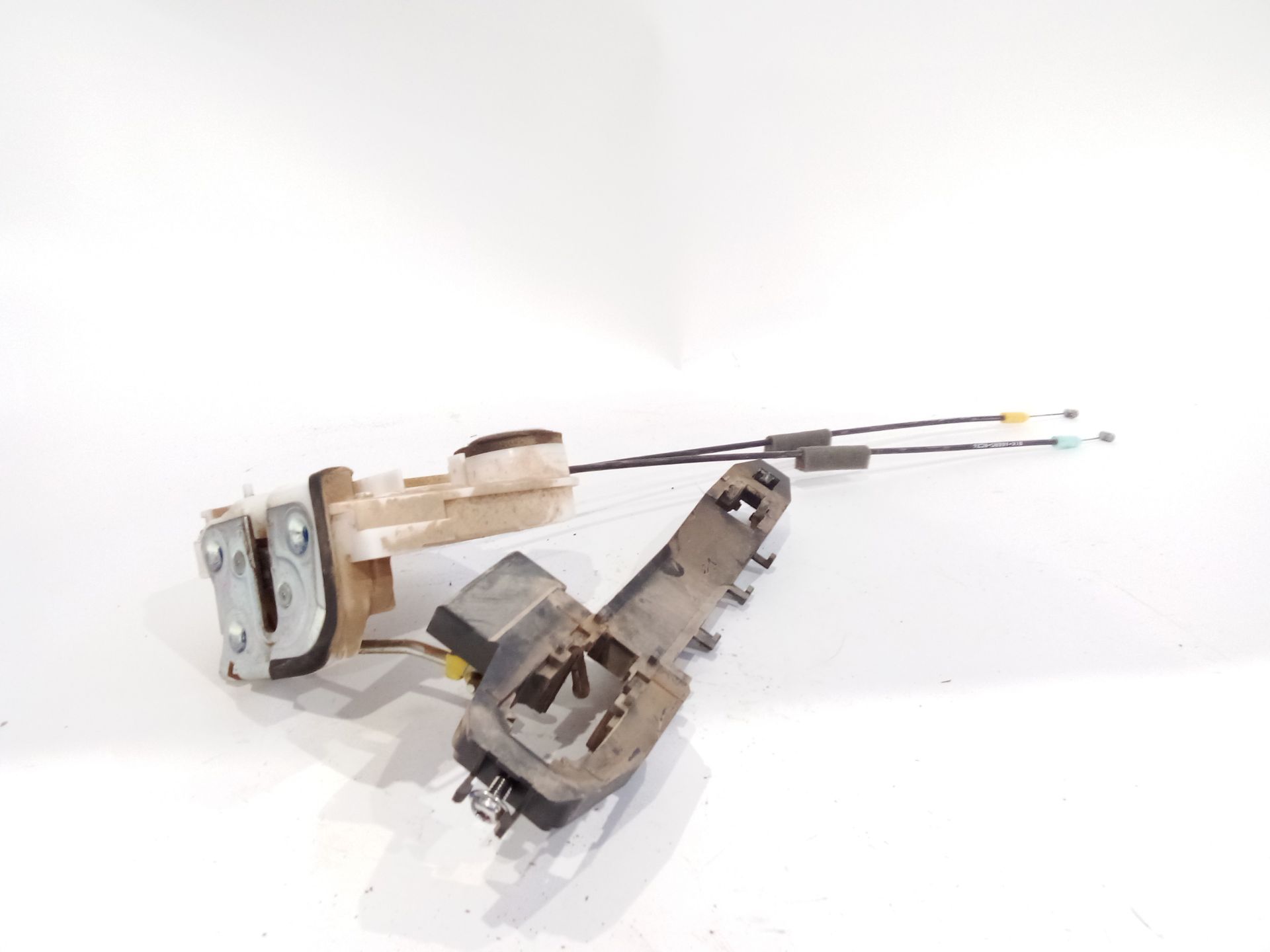 cerradura_puerta_trasera_derecha_5715a764_mitsubishi_l200_triton_kj_kk_kl_2_4_di_d_kj0t