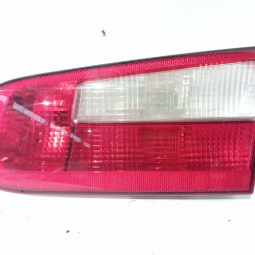 PILOTO TRASERO DERECHO INTERIOR RENAULT LAGUNA II (BG0/1_) 2.2 DCI (BG0F) - 8200002476